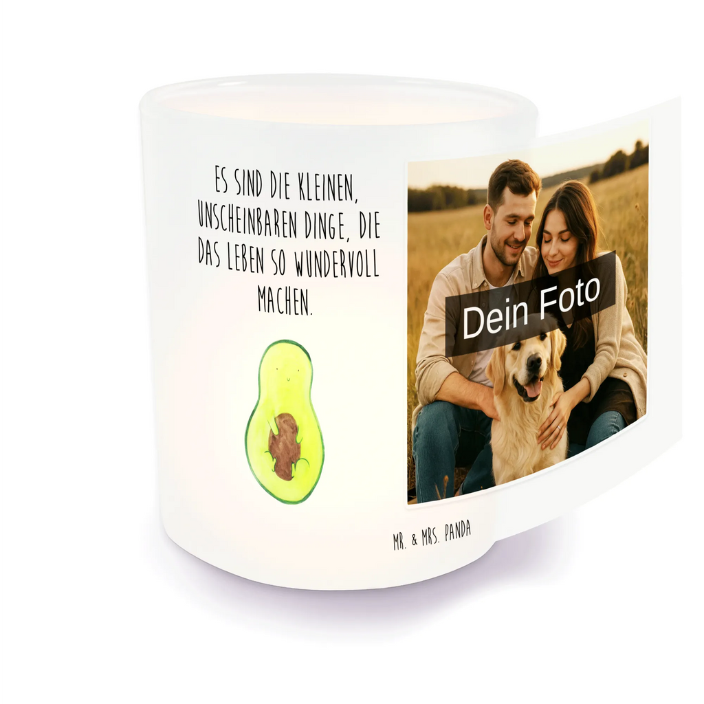 Personalisiertes Foto Windlicht Avocado Kern Windlicht Nachhaltig, Windlicht Design, Windlicht Glas mit Wunschfoto, Windlicht Modern, Teelichthalter mit Wunschfoto, Windlicht mit Foto, Teelichthalter Outdoor mit Foto, Windlicht Handgemacht, Windlicht Vintage mit Foto, Windlicht Wohnzimmer, Windlicht Dekoration mit Foto, Windlicht Outdoor, Windlicht Romantisch, Windlicht Geschenk, Windlichter mit Foto, Windlicht Garten mit Foto, Windlicht Skandinavisch, Windlicht Laterne, Windlicht Für Draußen, Windlicht Groß, Windlicht Boho, Teelicht Glas mit Foto, Windlicht Balkon, Teelichthalter mit Foto, Windlicht Draußen selber gestalten, Windlicht Terrasse, Windlicht Kerzenhalter, Foto Teelichthalter, Teelichthalter für draußen selber gestalten, Windlicht Klein, Avocado, Veggie, Vegan, Gesund, Spruch Leben, Kern, Avokado, Pflanze, Avocadokern