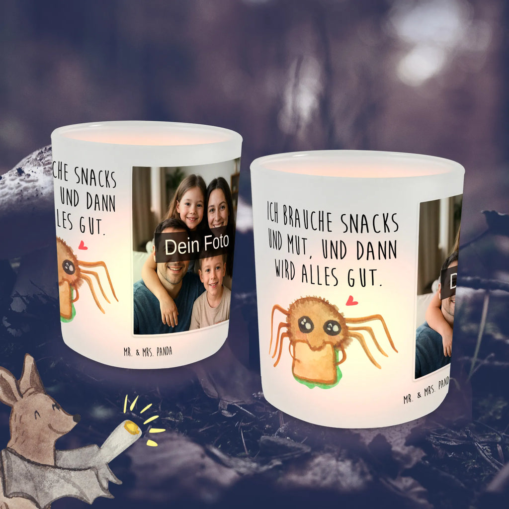 Personalisiertes Foto Windlicht Spinne Agathe Sandwich Windlicht Outdoor, Windlicht Skandinavisch, Windlicht Für Draußen, Windlicht Handgemacht, Teelicht Glas mit Foto, Windlicht Garten mit Foto, Windlicht Geschenk, Windlicht Groß, Windlicht Klein, Windlicht Glas mit Wunschfoto, Teelichthalter mit Wunschfoto, Windlicht Wohnzimmer, Windlicht Dekoration mit Foto, Windlicht Modern, Teelichthalter mit Foto, Windlicht Romantisch, Windlicht Design, Windlicht mit Foto, Windlicht Balkon, Windlicht Vintage mit Foto, Windlichter mit Foto, Teelichthalter Outdoor mit Foto, Windlicht Terrasse, Windlicht Nachhaltig, Windlicht Boho, Windlicht Laterne, Windlicht Kerzenhalter, Teelichthalter für draußen selber gestalten, Windlicht Draußen selber gestalten, Foto Teelichthalter, Spinne Agathe, Spinne, Agathe, Videos, Merchandise, Alles wird gut, Hungrig, Verfressen, Mut, Lebensfreude, Glück, Hunger