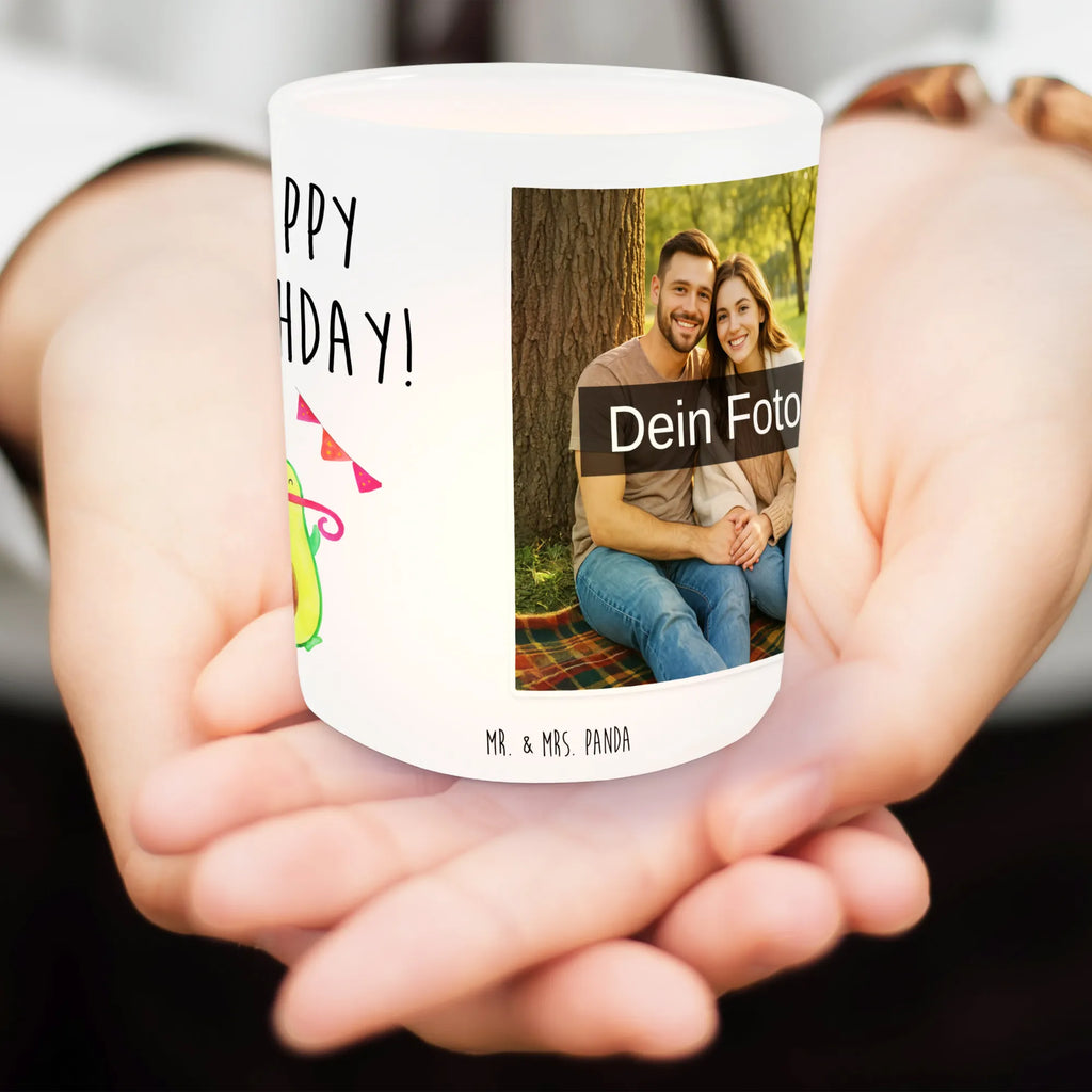 Personalisiertes Foto Windlicht Avocado Geburtstag Teelichthalter für draußen selber gestalten, Teelicht Glas mit Foto, Windlicht Skandinavisch, Windlicht Draußen selber gestalten, Windlicht Geschenk, Foto Teelichthalter, Windlicht Romantisch, Windlicht Outdoor, Windlicht Modern, Windlicht Design, Windlicht Boho, Windlicht Balkon, Teelichthalter Outdoor mit Foto, Windlicht Terrasse, Windlicht Dekoration mit Foto, Windlicht Laterne, Windlicht Kerzenhalter, Windlicht Groß, Windlicht Klein, Windlichter mit Foto, Windlicht mit Foto, Windlicht Handgemacht, Windlicht Für Draußen, Windlicht Wohnzimmer, Windlicht Garten mit Foto, Windlicht Nachhaltig, Teelichthalter mit Wunschfoto, Teelichthalter mit Foto, Windlicht Glas mit Wunschfoto, Windlicht Vintage mit Foto, Avocado, Veggie, Vegan, Gesund