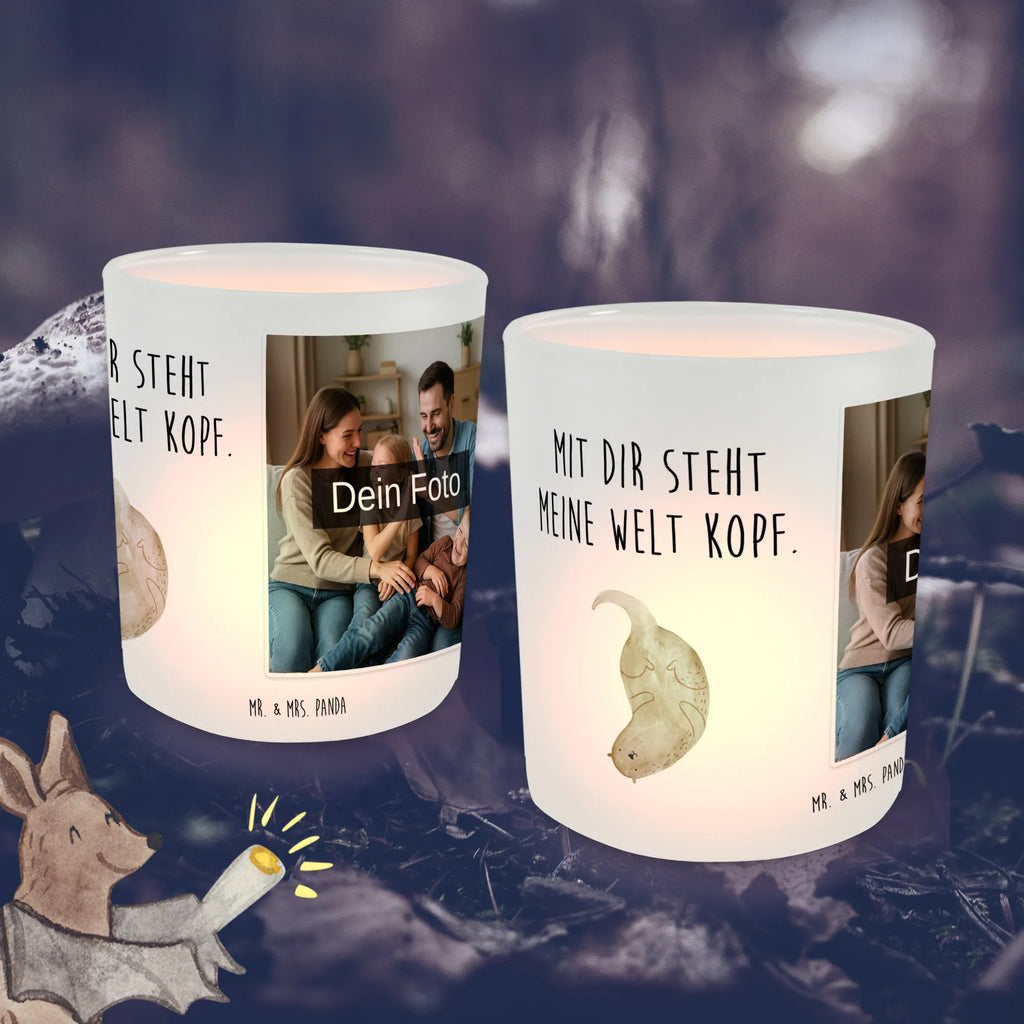 Personalisiertes Foto Windlicht Otter Kopfüber Windlicht Skandinavisch, Windlicht Terrasse, Windlicht Wohnzimmer, Teelichthalter für draußen selber gestalten, Windlicht Modern, Windlicht Nachhaltig, Windlicht Geschenk, Windlicht Klein, Windlicht mit Foto, Windlicht Dekoration mit Foto, Windlicht Groß, Windlicht Glas mit Wunschfoto, Windlicht Vintage mit Foto, Windlicht Draußen selber gestalten, Windlicht Balkon, Teelichthalter mit Foto, Windlicht Garten mit Foto, Windlicht Kerzenhalter, Windlicht Laterne, Windlicht Für Draußen, Windlicht Handgemacht, Windlicht Design, Windlichter mit Foto, Windlicht Boho, Teelichthalter mit Wunschfoto, Windlicht Romantisch, Windlicht Outdoor, Foto Teelichthalter, Teelicht Glas mit Foto, Teelichthalter Outdoor mit Foto, Otter, Fischotter, Seeotter, Otter Seeotter See Otter