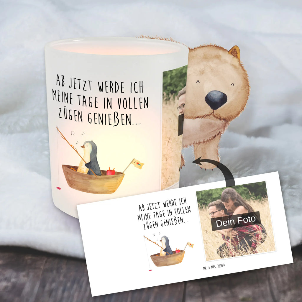 Personalisiertes Foto Windlicht Pinguin Angelboot Windlicht Design, Teelicht Glas mit Foto, Teelichthalter für draußen selber gestalten, Windlicht Wohnzimmer, Windlichter mit Foto, Windlicht Dekoration mit Foto, Teelichthalter mit Wunschfoto, Windlicht Laterne, Windlicht Terrasse, Windlicht Geschenk, Windlicht Handgemacht, Windlicht Boho, Windlicht Balkon, Windlicht Skandinavisch, Windlicht Outdoor, Windlicht Groß, Windlicht Romantisch, Windlicht Vintage mit Foto, Windlicht Kerzenhalter, Windlicht Modern, Windlicht Draußen selber gestalten, Teelichthalter mit Foto, Foto Teelichthalter, Teelichthalter Outdoor mit Foto, Windlicht Klein, Windlicht mit Foto, Windlicht Glas mit Wunschfoto, Windlicht Nachhaltig, Windlicht Garten mit Foto, Windlicht Für Draußen, Pinguin, genießen, Neuanfang, Geschenkidee Liebeskummer, Lebenslust, Scheidung, Boot, Neustart, Trennung, Angelboot, Pinguine, Motivation, Angeln, Leben