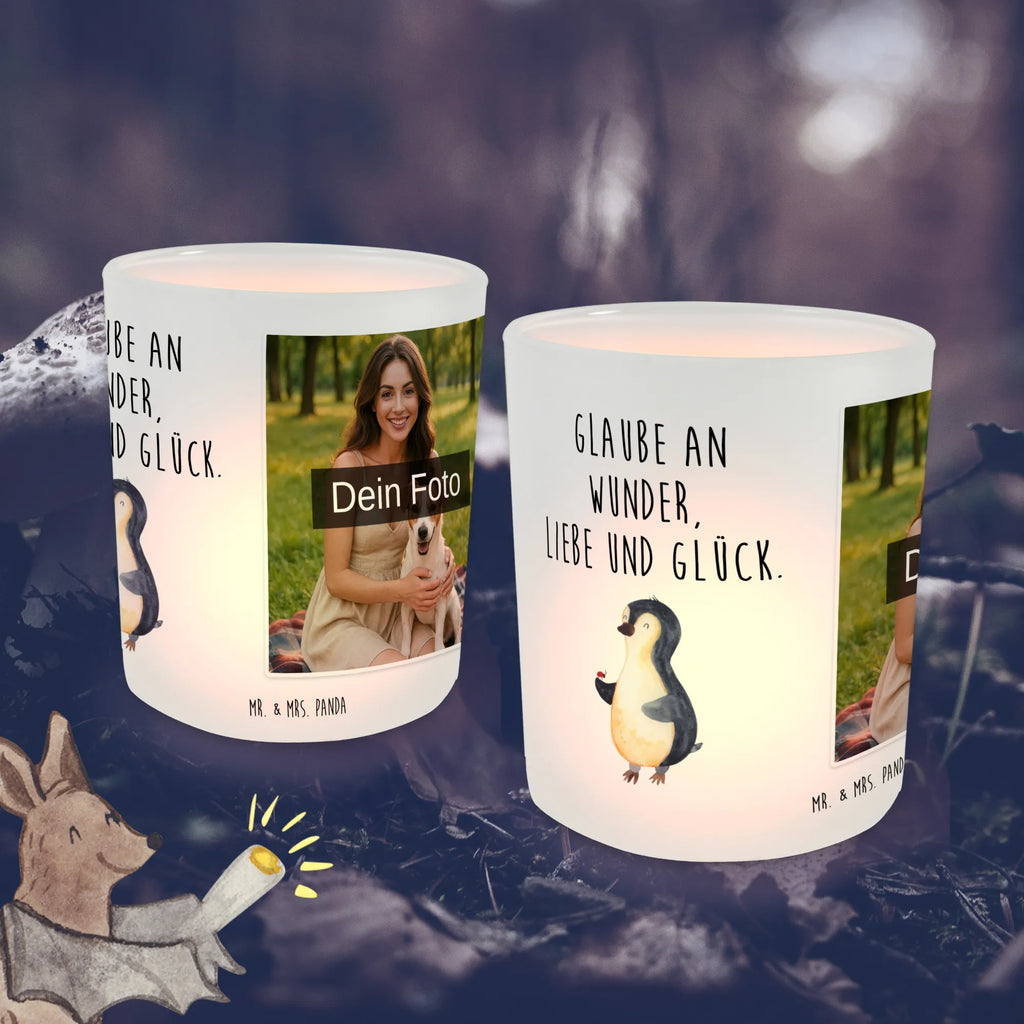 Personalisiertes Foto Windlicht Pinguin Marienkäfer Teelichthalter mit Wunschfoto, Windlicht Laterne, Windlicht Garten mit Foto, Windlicht Draußen selber gestalten, Windlicht Handgemacht, Windlicht Balkon, Windlicht Skandinavisch, Windlicht Dekoration mit Foto, Windlicht Outdoor, Teelicht Glas mit Foto, Windlicht Modern, Windlichter mit Foto, Windlicht Geschenk, Windlicht Terrasse, Windlicht Glas mit Wunschfoto, Windlicht Wohnzimmer, Windlicht Design, Foto Teelichthalter, Windlicht Kerzenhalter, Windlicht Nachhaltig, Teelichthalter für draußen selber gestalten, Teelichthalter Outdoor mit Foto, Windlicht Romantisch, Windlicht Klein, Windlicht Groß, Windlicht Für Draußen, Teelichthalter mit Foto, Windlicht mit Foto, Windlicht Boho, Windlicht Vintage mit Foto, Pinguin, Marienkäfer, Glück, Freude, Lebensfreude, Wunder, Liebe, Pinguine