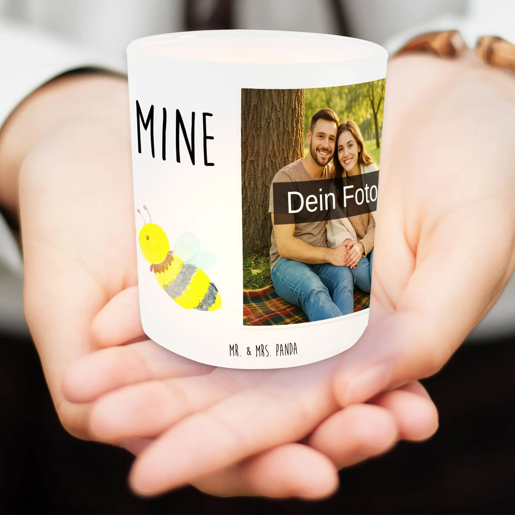 Personalisiertes Foto Windlicht Biene Liebe Windlicht mit Foto, Windlicht Wohnzimmer, Windlicht Handgemacht, Windlicht Geschenk, Teelichthalter für draußen selber gestalten, Windlicht Skandinavisch, Windlicht Nachhaltig, Windlicht Vintage mit Foto, Windlicht Boho, Windlicht Groß, Windlichter mit Foto, Windlicht Romantisch, Windlicht Draußen selber gestalten, Foto Teelichthalter, Windlicht Balkon, Windlicht Garten mit Foto, Teelichthalter Outdoor mit Foto, Teelichthalter mit Foto, Windlicht Kerzenhalter, Windlicht Outdoor, Teelichthalter mit Wunschfoto, Windlicht Für Draußen, Windlicht Glas mit Wunschfoto, Windlicht Klein, Windlicht Modern, Windlicht Laterne, Windlicht Terrasse, Windlicht Design, Windlicht Dekoration mit Foto, Teelicht Glas mit Foto, Biene, Wespe, Hummel