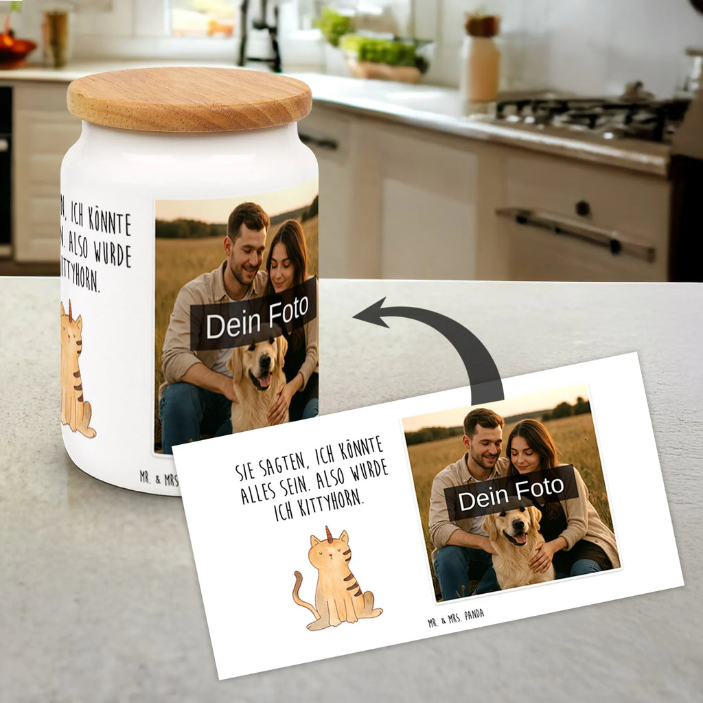Personalisierte Foto Vorratsdose Einhorn Katze Vorratsdose Als Geschenk Mit Foto, Vorratsdose Mit Foto Und Text, Werbeschenk mit Logo, Vorratsdose Mit Bild Und Namen, Vorratsdose Mit Eigenem Foto, Personalisierte Vorratsdose Mit Bild, Vorratsbehälter Mit Foto, Vorratsdose Personalisiert Mit Foto, Vorratsdose Mit Haustierfoto, Küchenbox Mit Bild, Vorratsdose Mit Fotodruck, Vorratsglas Mit Foto, Werbeschenk mit Bild, Vorratsdose Bedrucken Lassen, Vorratsdose Mit Familienfoto, Aufbewahrungsdose Mit Bild, Vorratsdose Mit Eigenem Motiv, Aufbewahrungsdose Mit Foto, Foto Vorratsdose, Vorratsdose Mit Kinderfoto, Vorratsdose Mit Bild, Vorratsdose Mit Foto, Frischhaltedose Mit Eigenem Foto, Individuelle Vorratsdose Mit Bild, Vorratsdose Mit Wunschfoto, Vorratsdose Selbst Gestalten Mit Foto, Einhorn, Einhörner, Einhorn Deko, Unicorn, Einhornpower, Regenbogen, Einhornkatze, Kittyhorn, Katze, Erwachsenwerden, Glitzer, Katzenhorn, Katzer, Mieze