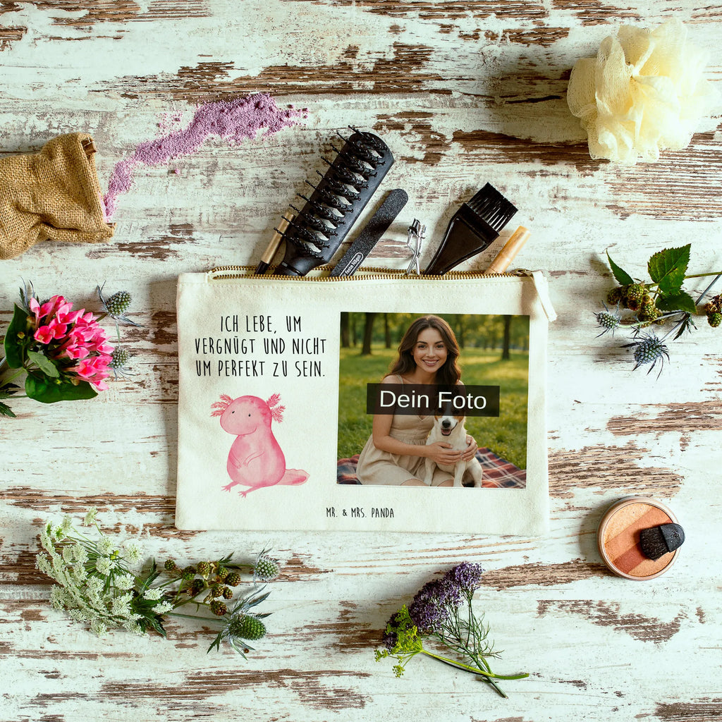 Personalisierte Foto Schminktasche Axolotl Niedlich Kulturbeutel Damen Mit Foto, Schminktasche Klein Mit Foto, Schminktasche Für Unterwegs Mit Foto, Schminktasche Leder Mit Fotodruck, Aufbewahrung Für Schminke Mit Foto, Schminktasche Für Mädchen Mit Foto, Stiftetasche Mit Eigenem Foto, Kosmetiktasche Damen Mit Bild, Schminktasche Mit Fächern Und Bild, Schminktasche Mit Wunschfoto, Kosmetiktasche Für Handtasche Mit Foto, Make-Up Tasche Mit Foto, Schminktasche Stoff Mit Eigenem Foto, Schminktäschchen Mit Bild, Schminktasche Für Teenager Mit Bild, Kosmetiktasche Organizer Mit Foto, Schminktasche Reise Mit Foto, Personalisierte Schminktasche Mit Foto, Schminktasche Mit Reißverschluss Und Foto, Kosmetiktasche Zum Mitnehmen Mit Bild, Kosmetiktasche Mit Foto, Schminktasche Mit Muster Und Foto, Schminktasche Mit Foto, Schminktasche Mit Eigenem Bild, Schminktasche Geschenk Mit Foto, Schminktasche Tiermotiv Mit Eigenem Bild, Stifteaufbewahrung Mit Bild, Schminkbeutel Mit Fotodruck, Schminktasche Zum Aufhängen Mit Bild, Schminktasche Nachhaltig Mit Bild, Schminktasche Blumen Mit Foto, Reise-Kosmetiktasche Mit Eigenem Motiv, Schminktasche Groß Mit Bild, Axolotl, Molch, Weisheit, Liebe, Freundin, Axolot, vergnügt, zufrieden, Lebensstil, Lebensweisheit, fröhlich