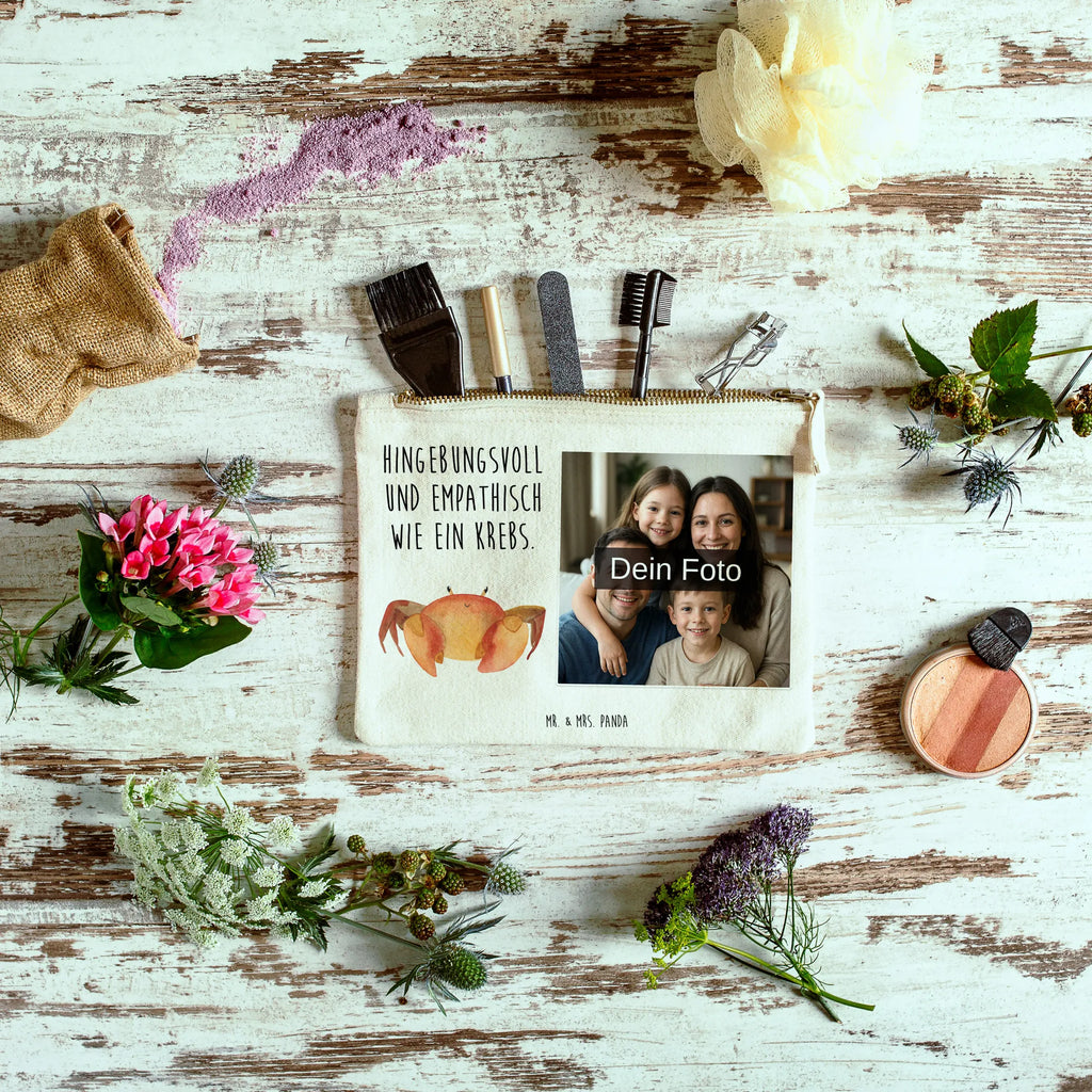 Personalisierte Foto Schminktasche Sternzeichen Krebs Kulturbeutel Damen Mit Foto, Kosmetiktasche Organizer Mit Foto, Schminktasche Groß Mit Bild, Schminktasche Mit Fächern Und Bild, Kosmetiktasche Zum Mitnehmen Mit Bild, Schminktasche Mit Foto, Schminktasche Leder Mit Fotodruck, Aufbewahrung Für Schminke Mit Foto, Reise-Kosmetiktasche Mit Eigenem Motiv, Schminktasche Blumen Mit Foto, Schminktasche Für Mädchen Mit Foto, Schminktäschchen Mit Bild, Schminktasche Zum Aufhängen Mit Bild, Stiftetasche Mit Eigenem Foto, Personalisierte Schminktasche Mit Foto, Schminktasche Stoff Mit Eigenem Foto, Schminktasche Tiermotiv Mit Eigenem Bild, Schminktasche Mit Muster Und Foto, Schminkbeutel Mit Fotodruck, Schminktasche Mit Wunschfoto, Kosmetiktasche Damen Mit Bild, Schminktasche Geschenk Mit Foto, Schminktasche Reise Mit Foto, Schminktasche Für Teenager Mit Bild, Schminktasche Für Unterwegs Mit Foto, Kosmetiktasche Mit Foto, Make-Up Tasche Mit Foto, Schminktasche Mit Reißverschluss Und Foto, Schminktasche Klein Mit Foto, Kosmetiktasche Für Handtasche Mit Foto, Schminktasche Mit Eigenem Bild, Stifteaufbewahrung Mit Bild, Schminktasche Nachhaltig Mit Bild, Tierkreiszeichen, Sternzeichen, Horoskop, Astrologie, Aszendent, Geschenk Juli, Krebs Geschenk, Geschenk Juni, Krabbe, Geburtstag Juli, Krebs Sternzeichen, Geschenk Meer, Krebse, Meerestier, Geburtstag Juni