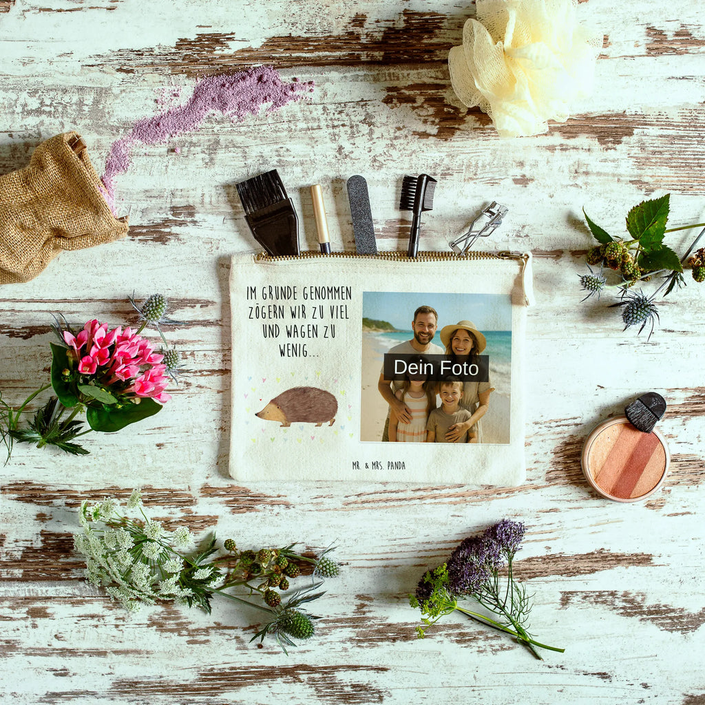 Personalisierte Foto Schminktasche Igel Herzen Stifteaufbewahrung Mit Bild, Schminktasche Groß Mit Bild, Schminktasche Blumen Mit Foto, Schminktasche Reise Mit Foto, Schminktasche Stoff Mit Eigenem Foto, Kosmetiktasche Für Handtasche Mit Foto, Make-Up Tasche Mit Foto, Kosmetiktasche Mit Foto, Schminktasche Leder Mit Fotodruck, Kosmetiktasche Zum Mitnehmen Mit Bild, Kosmetiktasche Damen Mit Bild, Kosmetiktasche Organizer Mit Foto, Schminktasche Tiermotiv Mit Eigenem Bild, Schminktasche Mit Muster Und Foto, Schminkbeutel Mit Fotodruck, Schminktasche Für Teenager Mit Bild, Schminktäschchen Mit Bild, Schminktasche Geschenk Mit Foto, Reise-Kosmetiktasche Mit Eigenem Motiv, Schminktasche Nachhaltig Mit Bild, Schminktasche Mit Wunschfoto, Schminktasche Mit Foto, Aufbewahrung Für Schminke Mit Foto, Schminktasche Zum Aufhängen Mit Bild, Kulturbeutel Damen Mit Foto, Personalisierte Schminktasche Mit Foto, Schminktasche Mit Reißverschluss Und Foto, Schminktasche Für Unterwegs Mit Foto, Stiftetasche Mit Eigenem Foto, Schminktasche Klein Mit Foto, Schminktasche Für Mädchen Mit Foto, Schminktasche Mit Eigenem Bild, Schminktasche Mit Fächern Und Bild, Tiermotive, Gute Laune, lustige Sprüche, Tiere, Herzen, Kuss, Leben, Herz, Vertrauen, Liebe, Igel