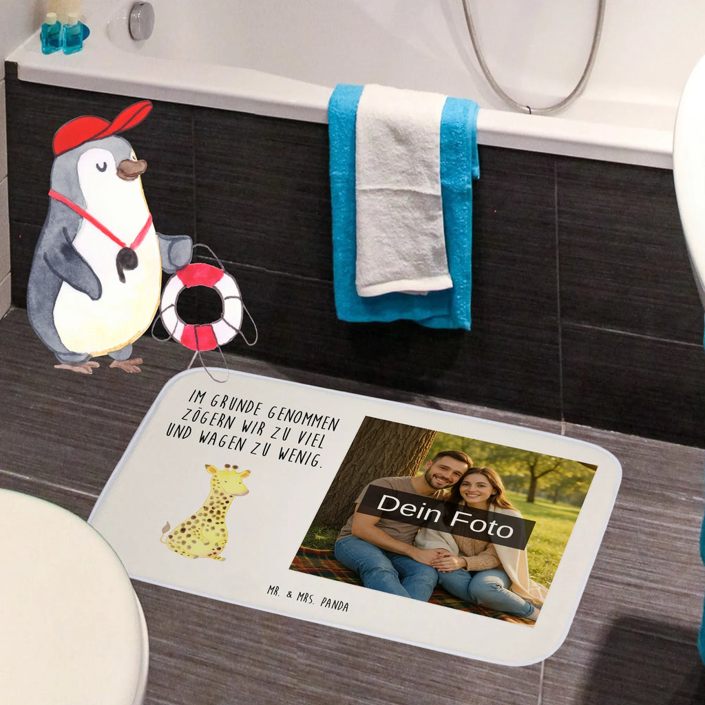 Personalisierte Foto Badematte Giraffe Zufrieden Badmatte Waschbar Mit Foto, Runder Badvorleger Mit Foto, Badvorleger Selbst Gestalten Mit Foto, Badvorleger Mit Foto, Badteppich Mit Bild, Badvorleger Mit Wunschbild, Badgarnitur Mit Foto, Badläufer Mit Bild, Werbegeschenk Mit Foto, Badvorleger Mikrofaser Mit Foto, Firmengeschenk Mit Eigenem Logo, Weicher Badvorleger Mit Bild, Bad Fußmatte Mit Bild, Moderner Badvorleger Mit Bild, Badvorleger Groß Mit Foto, Schwarzer Badvorleger Mit Bild, Rutschfester Badvorleger Mit Foto, Duschvorleger Mit Foto, Klassischer Badvorleger Mit Foto, Design Badvorleger Mit Eigenem Foto, Badvorleger Für Badewanne Mit Bild, Badvorleger Baumwolle Mit Bild, Badematte selber gestalten, Waschbarer Badvorleger Mit Foto, Personaliserter Badvorleger Mit Foto, Weißer Badvorleger Mit Foto, Badvorleger Mit Eigenem Motiv, Foto Badvorleger Für Dusche, Badvorleger Mit Bild, Werbegeschenk Mit Logo, Badezimmermatte Mit Foto, Badematten Set Mit Foto, Gäste-WC Badvorleger Mit Foto, Vintage Badvorleger Mit Foto, Badematte mit Foto, Badvorleger Mit Eigenem Foto, Badvorleger Mit Fotodruck, Badvorleger Klein Mit Bild, Badezimmer Matte Mit Foto, Saugfähiger Badvorleger Mit Foto, Rechteckiger Badvorleger Mit Bild, Teppich Fürs Bad Mit Eigenem Bild, Badematte Mit Foto, Badezimmerteppich Mit Foto, Gemusterter Badvorleger Mit Bild, Badematte Rutschfest Mit Foto, Afrika, Wildtiere, Zufrieden, Giraffe, Glück, Abenteuer