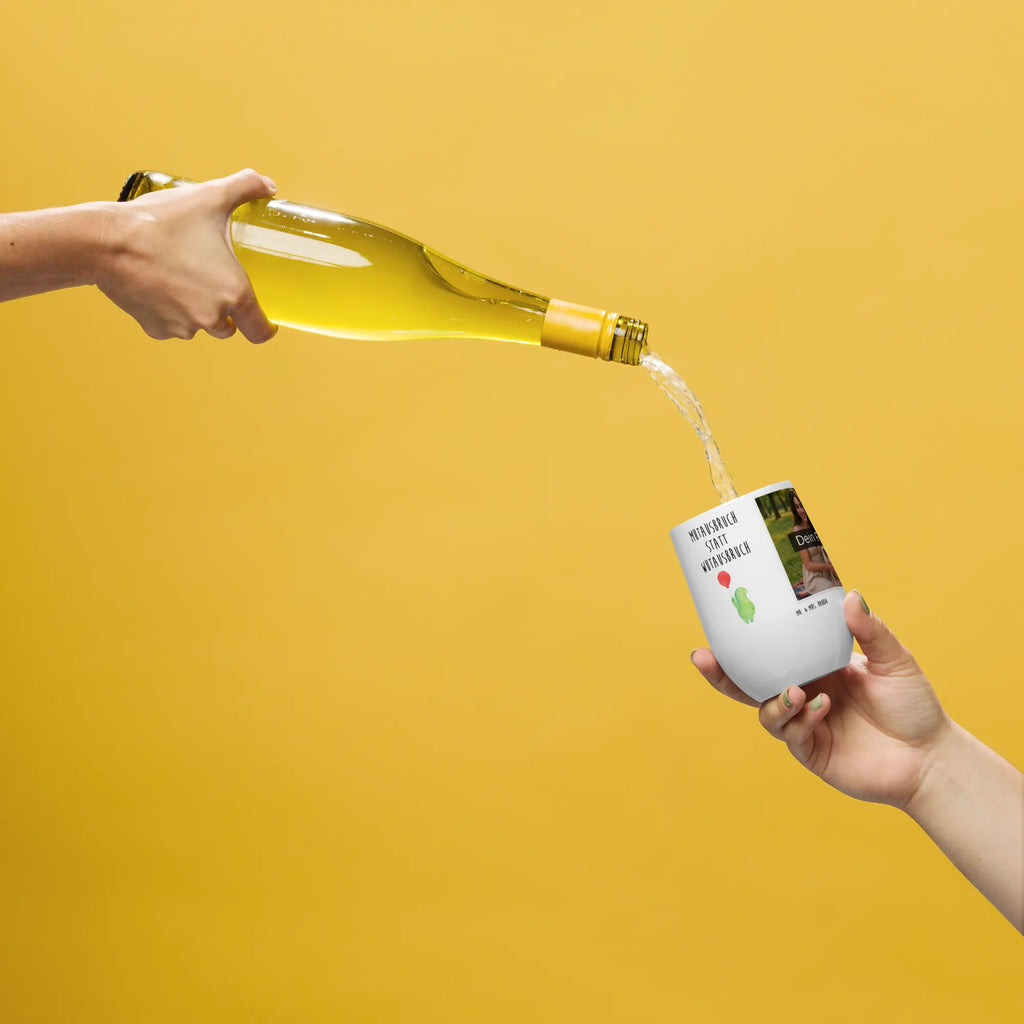 Personalisierter Foto Weinbecher Schildkröte Luftballon Kelchglas Mit Eigenem Foto, Personalisierter Weinbecher Mit Bild, Klassisches Weinglas Mit Wunschbild, Umweltfreundliches Weinglas Mit Wunschfoto, Modernes Weinglas Mit Eigenem Foto, Weinbecher Mit Haustierfoto, Weinglas Mit Fotodruck, Acryl-Weinbecher Mit Fotodruck, Weinkelch Aus Glas Mit Fotodruck, Universalglas Mit Fotomotiv, Weinbecher Mit Familienfoto, Becher Für Wein Mit Fotomotiv, Bambus-Weinbecher Mit Foto, Weinbecher Mit Collage, Weinbecher Für Picknick Mit Wunschfoto, Öko Weinglas Mit Foto, Weinbecher Mit Wunschfoto, Weinbecher Aus Edelstahl Mit Foto, Reise-Weinbecher Mit Foto, Mundgeblasenes Weinglas Mit Foto, Weinbecher Mit Lieblingsfoto, Weinglas Für Party Mit Bild, Rustikaler Weinbecher Mit Foto, Kunststoff-Weinglas Mit Wunschfoto, Kristallglas Mit Wunschfoto, Geschenk-Weinbecher Mit Foto, Fotogeschenk Weinbecher, Weinbecher Mit Urlaubsbild, Thermo-Weinbecher Mit Bild, Weinbecher Mit Foto, Weinglas Für Zuhause Mit Fotomotiv, Foto-Weinglas Für Hochzeit, Weinbecher Für Camping Mit Fotodruck, Spülmaschinenfestes Weinglas Mit Bild, Trinkbecher Wein Mit Bild, Foto-Becher Für Weinliebhaber, Stapelbares Weinglas Mit Fotodruck, Schildkröte, Motivation, Schildkröten, Motivationsspruch, Mutausbruch