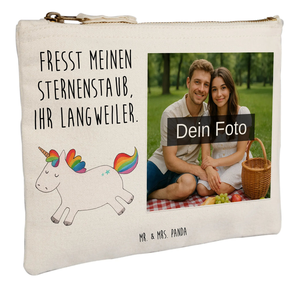 Personalisierte Foto Schminktasche Einhorn Happy Schminktasche Für Mädchen Mit Foto, Schminktasche Mit Reißverschluss Und Foto, Kosmetiktasche Zum Mitnehmen Mit Bild, Kosmetiktasche Mit Foto, Schminktasche Mit Wunschfoto, Schminkbeutel Mit Fotodruck, Schminktasche Leder Mit Fotodruck, Aufbewahrung Für Schminke Mit Foto, Kulturbeutel Damen Mit Foto, Schminktasche Groß Mit Bild, Schminktasche Geschenk Mit Foto, Schminktäschchen Mit Bild, Schminktasche Blumen Mit Foto, Make-Up Tasche Mit Foto, Schminktasche Reise Mit Foto, Schminktasche Für Unterwegs Mit Foto, Stifteaufbewahrung Mit Bild, Kosmetiktasche Organizer Mit Foto, Stiftetasche Mit Eigenem Foto, Schminktasche Mit Foto, Schminktasche Mit Eigenem Bild, Schminktasche Tiermotiv Mit Eigenem Bild, Kosmetiktasche Für Handtasche Mit Foto, Reise-Kosmetiktasche Mit Eigenem Motiv, Schminktasche Zum Aufhängen Mit Bild, Schminktasche Für Teenager Mit Bild, Kosmetiktasche Damen Mit Bild, Schminktasche Klein Mit Foto, Schminktasche Mit Muster Und Foto, Schminktasche Nachhaltig Mit Bild, Schminktasche Mit Fächern Und Bild, Personalisierte Schminktasche Mit Foto, Schminktasche Stoff Mit Eigenem Foto, Einhorn, Einhörner, Einhorn Deko, Unicorn, fröhlich, Lächeln, Lebensfreude, glücklich, Lachen, witzig, spannend, Spaß, Freude