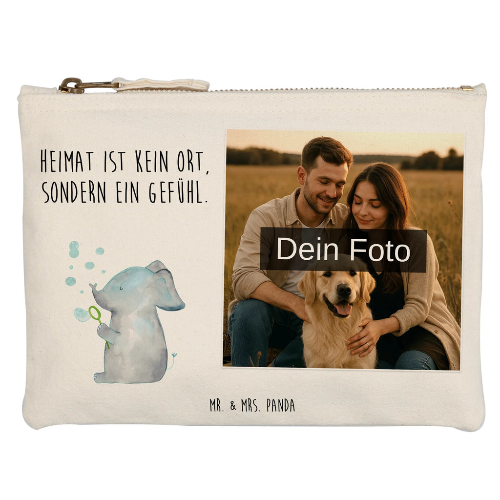 Personalisierte Foto Schminktasche Elefant Seifenblasen Schminktasche Nachhaltig Mit Bild, Kosmetiktasche Organizer Mit Foto, Stifteaufbewahrung Mit Bild, Stiftetasche Mit Eigenem Foto, Schminkbeutel Mit Fotodruck, Schminktasche Mit Eigenem Bild, Schminktasche Tiermotiv Mit Eigenem Bild, Schminktasche Mit Foto, Kosmetiktasche Für Handtasche Mit Foto, Schminktasche Mit Fächern Und Bild, Reise-Kosmetiktasche Mit Eigenem Motiv, Kosmetiktasche Zum Mitnehmen Mit Bild, Schminktasche Für Mädchen Mit Foto, Kulturbeutel Damen Mit Foto, Schminktasche Reise Mit Foto, Personalisierte Schminktasche Mit Foto, Schminktasche Mit Wunschfoto, Schminktasche Mit Muster Und Foto, Schminktasche Groß Mit Bild, Schminktasche Für Teenager Mit Bild, Schminktasche Zum Aufhängen Mit Bild, Schminktasche Leder Mit Fotodruck, Schminktäschchen Mit Bild, Schminktasche Klein Mit Foto, Schminktasche Für Unterwegs Mit Foto, Schminktasche Blumen Mit Foto, Aufbewahrung Für Schminke Mit Foto, Schminktasche Stoff Mit Eigenem Foto, Kosmetiktasche Mit Foto, Kosmetiktasche Damen Mit Bild, Schminktasche Geschenk Mit Foto, Make-Up Tasche Mit Foto, Schminktasche Mit Reißverschluss Und Foto, Tiermotive, Gute Laune, lustige Sprüche, Tiere, Liebe, Liebesbeweis, Liebesspruch, Heimat, Rüsseltier, Elefant, Dickhäuter, Gefühl. Daheim, Elefanten, Seifenblasen