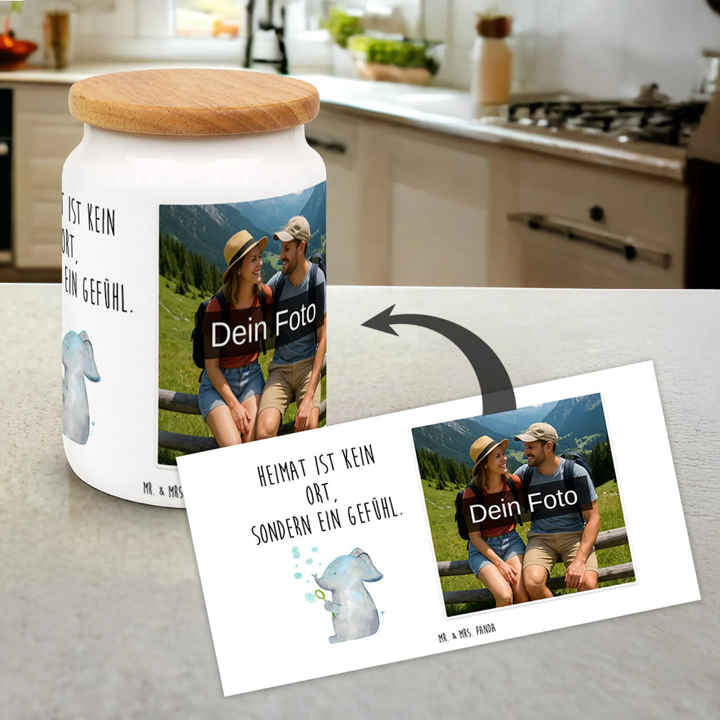 Personalisierte Foto Vorratsdose Elefant Seifenblasen Personalisierte Vorratsdose Mit Bild, Vorratsdose Mit Kinderfoto, Vorratsdose Mit Eigenem Motiv, Werbeschenk mit Logo, Foto Vorratsdose, Vorratsdose Mit Eigenem Foto, Vorratsdose Mit Haustierfoto, Vorratsdose Mit Bild Und Namen, Vorratsdose Mit Familienfoto, Aufbewahrungsdose Mit Bild, Vorratsdose Mit Wunschfoto, Vorratsdose Mit Bild, Vorratsdose Bedrucken Lassen, Frischhaltedose Mit Eigenem Foto, Vorratsdose Selbst Gestalten Mit Foto, Vorratsdose Als Geschenk Mit Foto, Vorratsglas Mit Foto, Vorratsdose Mit Foto Und Text, Werbeschenk mit Bild, Vorratsbehälter Mit Foto, Aufbewahrungsdose Mit Foto, Vorratsdose Mit Fotodruck, Individuelle Vorratsdose Mit Bild, Küchenbox Mit Bild, Vorratsdose Mit Foto, Vorratsdose Personalisiert Mit Foto, Tiermotive, Gute Laune, lustige Sprüche, Tiere, Seifenblasen, Liebe, Liebesbeweis, Rüsseltier, Dickhäuter, Liebesspruch, Gefühl. Daheim, Heimat, Elefant, Elefanten