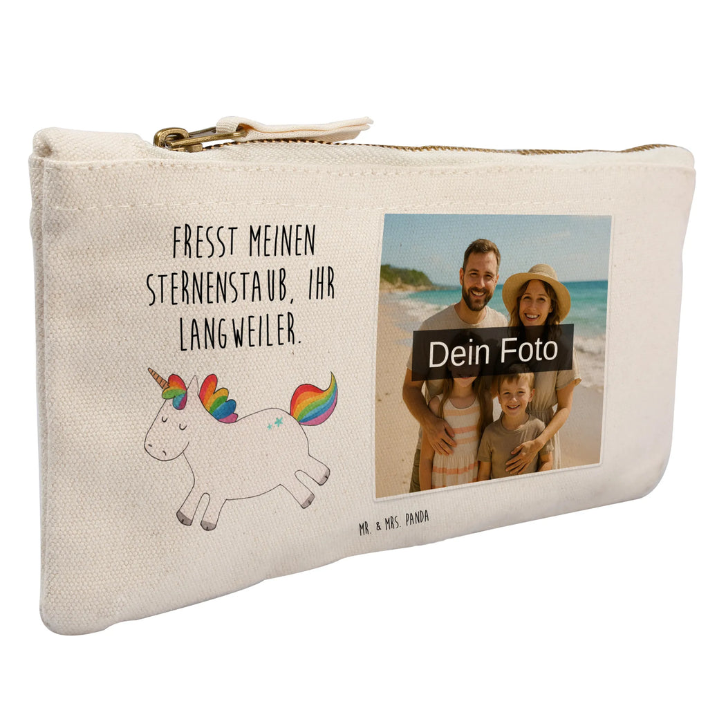 Personalisierte Foto Schminktasche Einhorn Happy Schminktasche Für Mädchen Mit Foto, Schminktasche Mit Reißverschluss Und Foto, Kosmetiktasche Zum Mitnehmen Mit Bild, Kosmetiktasche Mit Foto, Schminktasche Mit Wunschfoto, Schminkbeutel Mit Fotodruck, Schminktasche Leder Mit Fotodruck, Aufbewahrung Für Schminke Mit Foto, Kulturbeutel Damen Mit Foto, Schminktasche Groß Mit Bild, Schminktasche Geschenk Mit Foto, Schminktäschchen Mit Bild, Schminktasche Blumen Mit Foto, Make-Up Tasche Mit Foto, Schminktasche Reise Mit Foto, Schminktasche Für Unterwegs Mit Foto, Stifteaufbewahrung Mit Bild, Kosmetiktasche Organizer Mit Foto, Stiftetasche Mit Eigenem Foto, Schminktasche Mit Foto, Schminktasche Mit Eigenem Bild, Schminktasche Tiermotiv Mit Eigenem Bild, Kosmetiktasche Für Handtasche Mit Foto, Reise-Kosmetiktasche Mit Eigenem Motiv, Schminktasche Zum Aufhängen Mit Bild, Schminktasche Für Teenager Mit Bild, Kosmetiktasche Damen Mit Bild, Schminktasche Klein Mit Foto, Schminktasche Mit Muster Und Foto, Schminktasche Nachhaltig Mit Bild, Schminktasche Mit Fächern Und Bild, Personalisierte Schminktasche Mit Foto, Schminktasche Stoff Mit Eigenem Foto, Einhorn, Einhörner, Einhorn Deko, Unicorn, fröhlich, Lächeln, Lebensfreude, glücklich, Lachen, witzig, spannend, Spaß, Freude