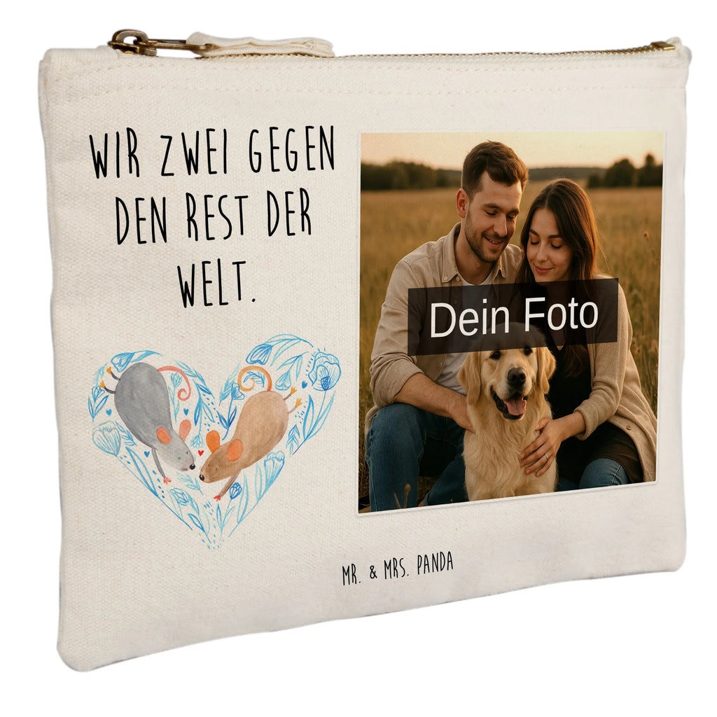 Personalisierte Foto Schminktasche Mäuse Herz Kulturbeutel Damen Mit Foto, Schminktasche Mit Wunschfoto, Schminktasche Mit Eigenem Bild, Schminktasche Geschenk Mit Foto, Schminktasche Nachhaltig Mit Bild, Stifteaufbewahrung Mit Bild, Schminktasche Mit Fächern Und Bild, Make-Up Tasche Mit Foto, Schminktasche Tiermotiv Mit Eigenem Bild, Reise-Kosmetiktasche Mit Eigenem Motiv, Aufbewahrung Für Schminke Mit Foto, Schminktasche Blumen Mit Foto, Schminktasche Für Unterwegs Mit Foto, Stiftetasche Mit Eigenem Foto, Kosmetiktasche Mit Foto, Schminktasche Leder Mit Fotodruck, Schminktasche Zum Aufhängen Mit Bild, Schminktasche Mit Muster Und Foto, Schminktasche Groß Mit Bild, Schminktasche Stoff Mit Eigenem Foto, Schminktasche Mit Foto, Schminkbeutel Mit Fotodruck, Kosmetiktasche Organizer Mit Foto, Kosmetiktasche Damen Mit Bild, Schminktasche Mit Reißverschluss Und Foto, Schminktasche Für Mädchen Mit Foto, Schminktasche Für Teenager Mit Bild, Schminktäschchen Mit Bild, Kosmetiktasche Zum Mitnehmen Mit Bild, Personalisierte Schminktasche Mit Foto, Kosmetiktasche Für Handtasche Mit Foto, Schminktasche Klein Mit Foto, Schminktasche Reise Mit Foto, Liebe, Partner, Freund, Freundin, Ehemann, Ehefrau, Heiraten, Verlobung, Heiratsantrag, Liebesgeschenk, Jahrestag, Hocheitstag, Mäuse, Love, Geschenk für zwei, Gemeinsamkeit, Maus, Hochzeit, Lieblingsmensch, Liebesbotschaft, Liebesbeweis