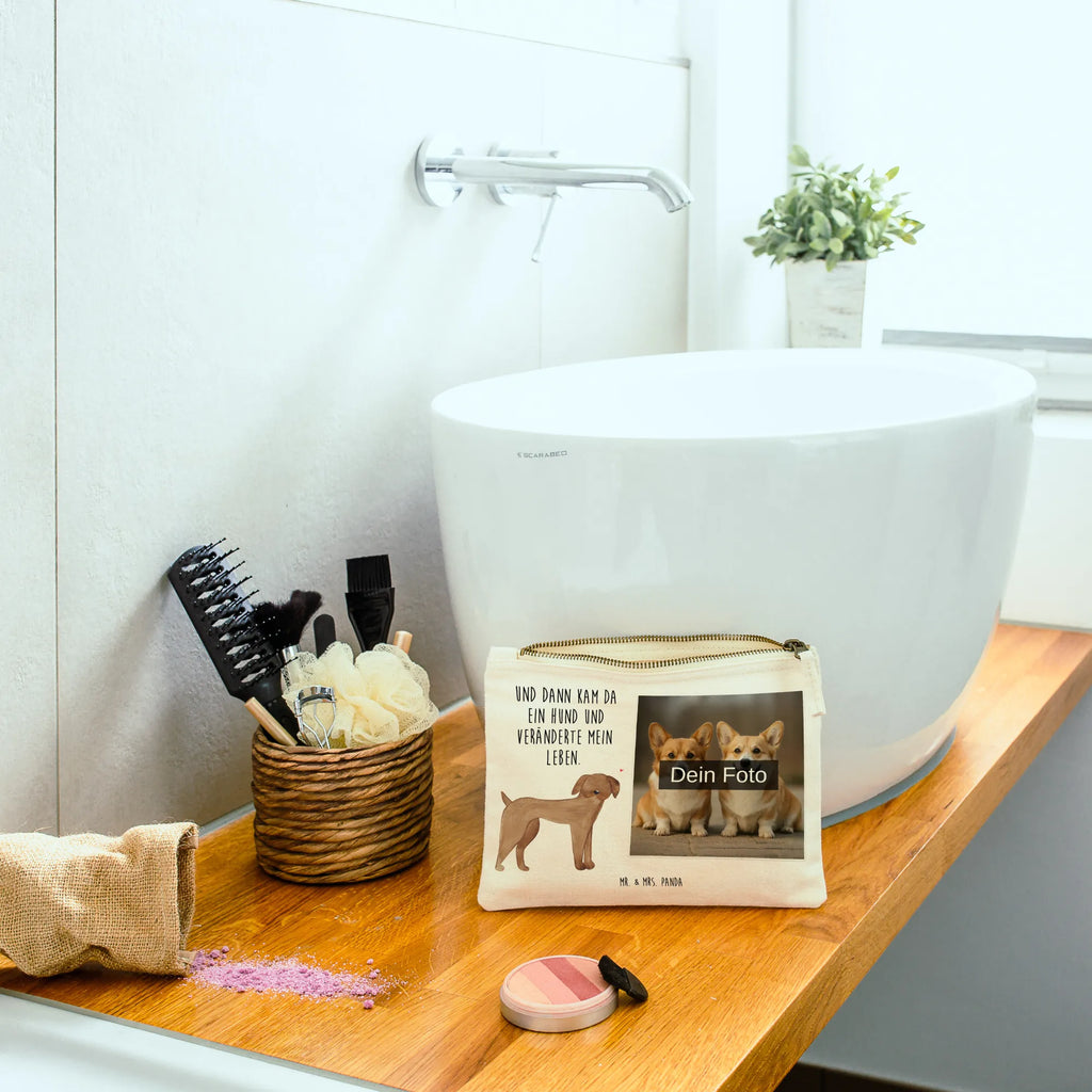 Personalisierte Foto Schminktasche Hund Dogge Schminktasche Groß Mit Bild, Schminktasche Nachhaltig Mit Bild, Stiftetasche Mit Eigenem Foto, Kulturbeutel Damen Mit Foto, Aufbewahrung Für Schminke Mit Foto, Schminktasche Mit Muster Und Foto, Kosmetiktasche Mit Foto, Kosmetiktasche Damen Mit Bild, Kosmetiktasche Organizer Mit Foto, Schminktasche Stoff Mit Eigenem Foto, Schminktasche Geschenk Mit Foto, Schminktasche Tiermotiv Mit Eigenem Bild, Schminktasche Mit Wunschfoto, Schminktasche Für Mädchen Mit Foto, Schminkbeutel Mit Fotodruck, Schminktasche Mit Reißverschluss Und Foto, Kosmetiktasche Für Handtasche Mit Foto, Schminktasche Reise Mit Foto, Schminktasche Mit Eigenem Bild, Schminktasche Klein Mit Foto, Schminktasche Leder Mit Fotodruck, Schminktasche Für Unterwegs Mit Foto, Personalisierte Schminktasche Mit Foto, Schminktasche Mit Fächern Und Bild, Schminktäschchen Mit Bild, Schminktasche Zum Aufhängen Mit Bild, Schminktasche Für Teenager Mit Bild, Schminktasche Mit Foto, Stifteaufbewahrung Mit Bild, Make-Up Tasche Mit Foto, Reise-Kosmetiktasche Mit Eigenem Motiv, Schminktasche Blumen Mit Foto, Kosmetiktasche Zum Mitnehmen Mit Bild, Hund, Hundemotiv, Haustier, Hunderasse, Tierliebhaber, Hundebesitzer, Sprüche, Hunde, Great Dane, Dogge, Deutsche Dogge