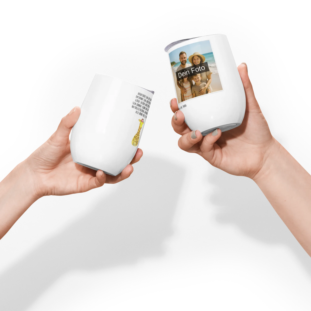 Personalisierter Foto Weinbecher Giraffe Blumenkranz Weinbecher Für Camping Mit Fotodruck, Becher Für Wein Mit Fotomotiv, Geschenk-Weinbecher Mit Foto, Weinglas Mit Fotodruck, Weinbecher Mit Familienfoto, Trinkbecher Wein Mit Bild, Weinbecher Mit Foto, Universalglas Mit Fotomotiv, Reise-Weinbecher Mit Foto, Weinkelch Aus Glas Mit Fotodruck, Umweltfreundliches Weinglas Mit Wunschfoto, Weinbecher Mit Wunschfoto, Stapelbares Weinglas Mit Fotodruck, Klassisches Weinglas Mit Wunschbild, Acryl-Weinbecher Mit Fotodruck, Spülmaschinenfestes Weinglas Mit Bild, Mundgeblasenes Weinglas Mit Foto, Kunststoff-Weinglas Mit Wunschfoto, Weinbecher Mit Collage, Personalisierter Weinbecher Mit Bild, Weinbecher Mit Urlaubsbild, Foto-Weinglas Für Hochzeit, Weinglas Für Party Mit Bild, Weinbecher Aus Edelstahl Mit Foto, Fotogeschenk Weinbecher, Rustikaler Weinbecher Mit Foto, Kelchglas Mit Eigenem Foto, Modernes Weinglas Mit Eigenem Foto, Thermo-Weinbecher Mit Bild, Weinbecher Mit Haustierfoto, Weinbecher Für Picknick Mit Wunschfoto, Kristallglas Mit Wunschfoto, Bambus-Weinbecher Mit Foto, Foto-Becher Für Weinliebhaber, Weinglas Für Zuhause Mit Fotomotiv, Öko Weinglas Mit Foto, Weinbecher Mit Lieblingsfoto, Afrika, Wildtiere, Giraffe, Selbstliebe, Abenteurer, Blumenkranz, Freundin