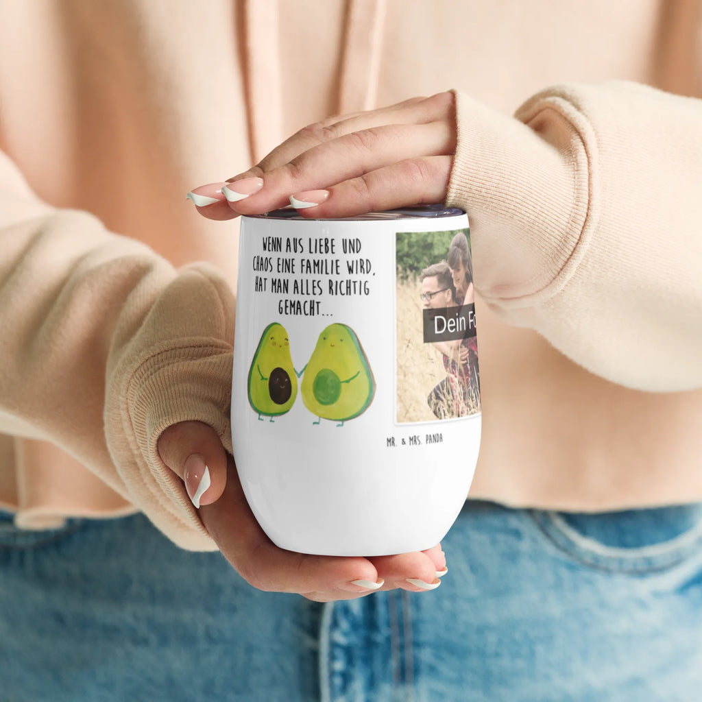 Personalisierter Foto Weinbecher Avocado Pärchen Mundgeblasenes Weinglas Mit Foto, Trinkbecher Wein Mit Bild, Universalglas Mit Fotomotiv, Acryl-Weinbecher Mit Fotodruck, Reise-Weinbecher Mit Foto, Weinbecher Mit Familienfoto, Weinbecher Mit Haustierfoto, Weinkelch Aus Glas Mit Fotodruck, Becher Für Wein Mit Fotomotiv, Thermo-Weinbecher Mit Bild, Kristallglas Mit Wunschfoto, Rustikaler Weinbecher Mit Foto, Weinbecher Mit Lieblingsfoto, Spülmaschinenfestes Weinglas Mit Bild, Weinbecher Mit Urlaubsbild, Weinbecher Mit Collage, Weinglas Für Zuhause Mit Fotomotiv, Personalisierter Weinbecher Mit Bild, Klassisches Weinglas Mit Wunschbild, Foto-Weinglas Für Hochzeit, Weinglas Mit Fotodruck, Modernes Weinglas Mit Eigenem Foto, Weinbecher Für Picknick Mit Wunschfoto, Kunststoff-Weinglas Mit Wunschfoto, Öko Weinglas Mit Foto, Weinbecher Mit Foto, Weinbecher Mit Wunschfoto, Weinbecher Aus Edelstahl Mit Foto, Weinglas Für Party Mit Bild, Bambus-Weinbecher Mit Foto, Umweltfreundliches Weinglas Mit Wunschfoto, Fotogeschenk Weinbecher, Kelchglas Mit Eigenem Foto, Geschenk-Weinbecher Mit Foto, Stapelbares Weinglas Mit Fotodruck, Weinbecher Für Camping Mit Fotodruck, Foto-Becher Für Weinliebhaber, Avocado, Veggie, Vegan, Gesund, Familie, Hochzeit, Liebe, Avocuddle, Schwangerschaft, Kinder, Avocados, Babyshower, Babyparty, Geburt