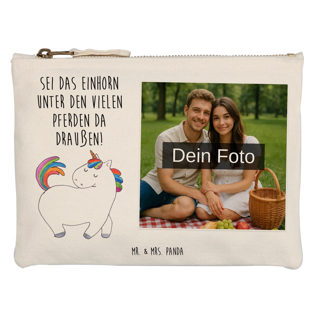 Personalisierte Foto Schminktasche Einhorn Stolzieren Schminktasche Für Unterwegs Mit Foto, Schminktasche Für Mädchen Mit Foto, Schminkbeutel Mit Fotodruck, Schminktasche Für Teenager Mit Bild, Schminktasche Stoff Mit Eigenem Foto, Schminktasche Mit Eigenem Bild, Schminktasche Mit Wunschfoto, Stiftetasche Mit Eigenem Foto, Kosmetiktasche Mit Foto, Schminktasche Tiermotiv Mit Eigenem Bild, Schminktasche Mit Fächern Und Bild, Aufbewahrung Für Schminke Mit Foto, Schminktäschchen Mit Bild, Make-Up Tasche Mit Foto, Reise-Kosmetiktasche Mit Eigenem Motiv, Schminktasche Mit Muster Und Foto, Kulturbeutel Damen Mit Foto, Kosmetiktasche Damen Mit Bild, Schminktasche Mit Foto, Schminktasche Zum Aufhängen Mit Bild, Schminktasche Nachhaltig Mit Bild, Schminktasche Klein Mit Foto, Schminktasche Groß Mit Bild, Schminktasche Blumen Mit Foto, Schminktasche Mit Reißverschluss Und Foto, Personalisierte Schminktasche Mit Foto, Kosmetiktasche Organizer Mit Foto, Schminktasche Leder Mit Fotodruck, Kosmetiktasche Zum Mitnehmen Mit Bild, Schminktasche Reise Mit Foto, Kosmetiktasche Für Handtasche Mit Foto, Schminktasche Geschenk Mit Foto, Stifteaufbewahrung Mit Bild, Einhorn, Einhörner, Einhorn Deko, Unicorn, Freundin, anders, Reiter, bunt, stolz, Pferd, Reiten, Geschenk