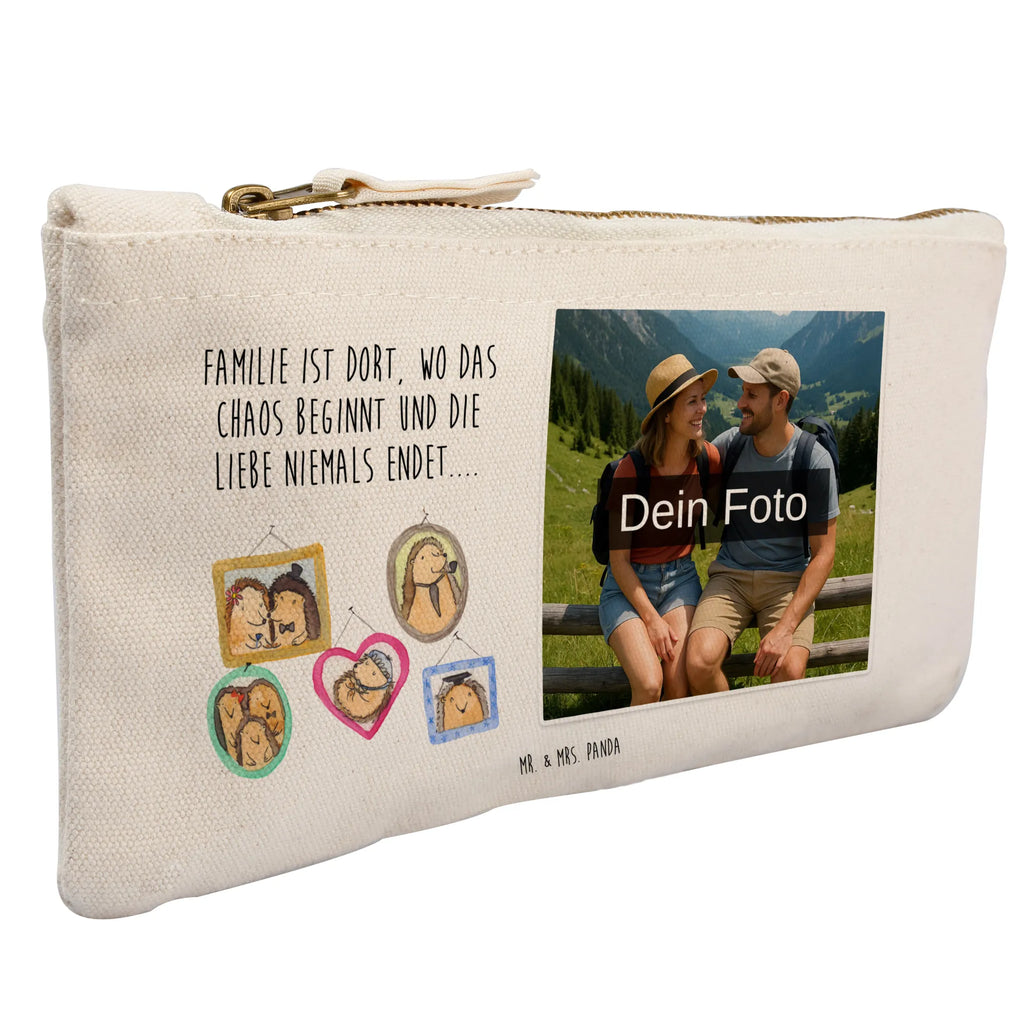 Personalisierte Foto Schminktasche Igel Familie Schminktasche Reise Mit Foto, Schminktasche Mit Muster Und Foto, Schminktasche Für Mädchen Mit Foto, Schminktasche Stoff Mit Eigenem Foto, Schminktasche Tiermotiv Mit Eigenem Bild, Make-Up Tasche Mit Foto, Kosmetiktasche Damen Mit Bild, Reise-Kosmetiktasche Mit Eigenem Motiv, Schminkbeutel Mit Fotodruck, Kosmetiktasche Für Handtasche Mit Foto, Schminktäschchen Mit Bild, Schminktasche Klein Mit Foto, Kosmetiktasche Mit Foto, Personalisierte Schminktasche Mit Foto, Schminktasche Leder Mit Fotodruck, Schminktasche Nachhaltig Mit Bild, Schminktasche Mit Wunschfoto, Schminktasche Für Teenager Mit Bild, Schminktasche Geschenk Mit Foto, Kulturbeutel Damen Mit Foto, Schminktasche Mit Fächern Und Bild, Schminktasche Mit Eigenem Bild, Schminktasche Zum Aufhängen Mit Bild, Aufbewahrung Für Schminke Mit Foto, Stiftetasche Mit Eigenem Foto, Schminktasche Mit Reißverschluss Und Foto, Stifteaufbewahrung Mit Bild, Schminktasche Mit Foto, Kosmetiktasche Zum Mitnehmen Mit Bild, Kosmetiktasche Organizer Mit Foto, Schminktasche Für Unterwegs Mit Foto, Schminktasche Blumen Mit Foto, Schminktasche Groß Mit Bild, Familie, Vatertag, Muttertag, Bruder, Schwester, Mama, Papa, Oma, Opa, Igel, Zusammenhalt, Liebe, Glück, Bilder