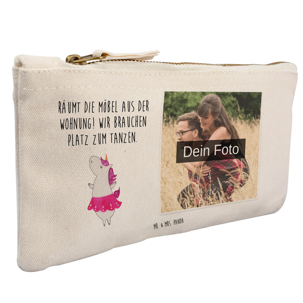 Personalisierte Foto Schminktasche Einhorn Ballerina Kosmetiktasche Mit Foto, Schminktasche Geschenk Mit Foto, Schminktasche Für Mädchen Mit Foto, Schminktasche Mit Muster Und Foto, Schminktasche Groß Mit Bild, Kosmetiktasche Organizer Mit Foto, Schminktasche Für Teenager Mit Bild, Kosmetiktasche Für Handtasche Mit Foto, Schminktasche Nachhaltig Mit Bild, Kosmetiktasche Damen Mit Bild, Kosmetiktasche Zum Mitnehmen Mit Bild, Schminktasche Mit Wunschfoto, Schminktasche Klein Mit Foto, Stiftetasche Mit Eigenem Foto, Schminktasche Zum Aufhängen Mit Bild, Kulturbeutel Damen Mit Foto, Aufbewahrung Für Schminke Mit Foto, Schminktasche Stoff Mit Eigenem Foto, Schminktasche Für Unterwegs Mit Foto, Schminkbeutel Mit Fotodruck, Schminktasche Tiermotiv Mit Eigenem Bild, Schminktasche Reise Mit Foto, Schminktasche Blumen Mit Foto, Schminktasche Leder Mit Fotodruck, Schminktäschchen Mit Bild, Make-Up Tasche Mit Foto, Stifteaufbewahrung Mit Bild, Schminktasche Mit Eigenem Bild, Reise-Kosmetiktasche Mit Eigenem Motiv, Schminktasche Mit Foto, Personalisierte Schminktasche Mit Foto, Schminktasche Mit Fächern Und Bild, Schminktasche Mit Reißverschluss Und Foto, Einhorn, Einhörner, Einhorn Deko, Unicorn, Spaß, Lebenslust, Tanzen, Lebensfreude, Ballerina, Geburtstag, Feiern, Tänzerin, Wohnung, Party