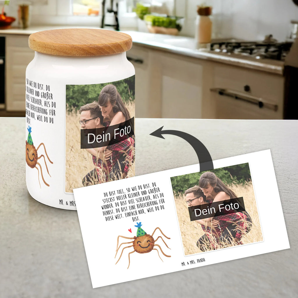 Personalisierte Foto Vorratsdose Spinne Agathe Party Personalisierte Vorratsdose Mit Bild, Vorratsdose Mit Fotodruck, Werbeschenk mit Logo, Vorratsbehälter Mit Foto, Vorratsglas Mit Foto, Vorratsdose Mit Eigenem Foto, Küchenbox Mit Bild, Vorratsdose Mit Foto, Vorratsdose Mit Foto Und Text, Vorratsdose Mit Kinderfoto, Vorratsdose Mit Eigenem Motiv, Individuelle Vorratsdose Mit Bild, Aufbewahrungsdose Mit Bild, Vorratsdose Personalisiert Mit Foto, Foto Vorratsdose, Vorratsdose Als Geschenk Mit Foto, Vorratsdose Bedrucken Lassen, Vorratsdose Mit Familienfoto, Vorratsdose Selbst Gestalten Mit Foto, Aufbewahrungsdose Mit Foto, Werbeschenk mit Bild, Vorratsdose Mit Bild, Vorratsdose Mit Haustierfoto, Frischhaltedose Mit Eigenem Foto, Vorratsdose Mit Bild Und Namen, Vorratsdose Mit Wunschfoto, Spinne Agathe, Spinne, Agathe, Videos, Merchandise, Glück, Motivation, Wunder, Selbstliebe