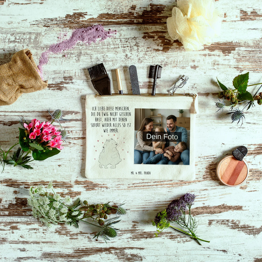 Personalisierte Foto Schminktasche Eisbär Umarmen Schminktasche Mit Foto, Schminktasche Leder Mit Fotodruck, Schminktasche Reise Mit Foto, Schminktasche Für Unterwegs Mit Foto, Schminktasche Mit Fächern Und Bild, Schminktasche Groß Mit Bild, Schminktasche Für Teenager Mit Bild, Schminktasche Klein Mit Foto, Aufbewahrung Für Schminke Mit Foto, Schminktäschchen Mit Bild, Kosmetiktasche Damen Mit Bild, Kosmetiktasche Organizer Mit Foto, Schminktasche Mit Muster Und Foto, Kulturbeutel Damen Mit Foto, Schminktasche Mit Eigenem Bild, Schminktasche Mit Reißverschluss Und Foto, Reise-Kosmetiktasche Mit Eigenem Motiv, Schminktasche Für Mädchen Mit Foto, Stiftetasche Mit Eigenem Foto, Kosmetiktasche Zum Mitnehmen Mit Bild, Schminktasche Nachhaltig Mit Bild, Schminktasche Tiermotiv Mit Eigenem Bild, Schminktasche Zum Aufhängen Mit Bild, Kosmetiktasche Mit Foto, Schminktasche Blumen Mit Foto, Personalisierte Schminktasche Mit Foto, Make-Up Tasche Mit Foto, Schminktasche Geschenk Mit Foto, Schminktasche Mit Wunschfoto, Kosmetiktasche Für Handtasche Mit Foto, Stifteaufbewahrung Mit Bild, Schminktasche Stoff Mit Eigenem Foto, Schminkbeutel Mit Fotodruck, Tiermotive, Gute Laune, lustige Sprüche, Tiere