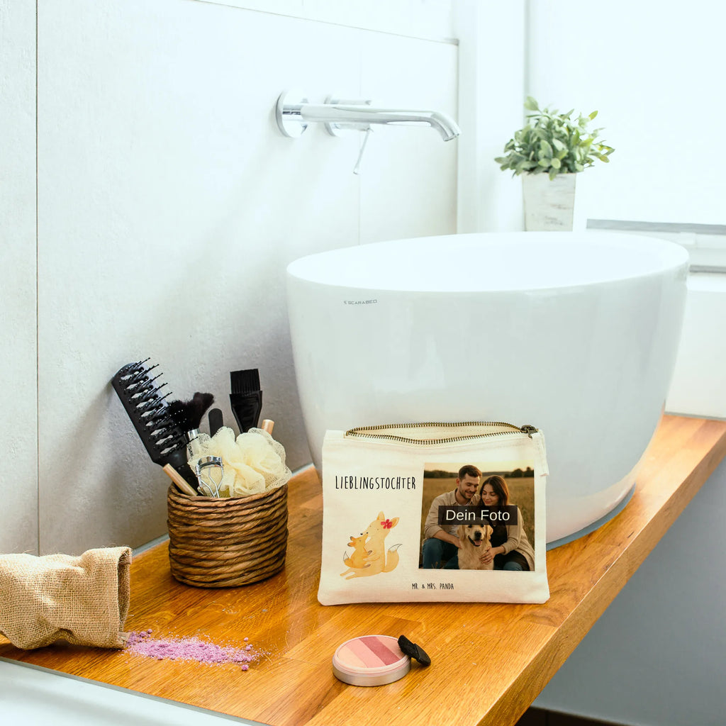 Personalisierte Foto Schminktasche Fuchs Mama Reise-Kosmetiktasche Mit Eigenem Motiv, Stifteaufbewahrung Mit Bild, Schminktasche Blumen Mit Foto, Schminktasche Groß Mit Bild, Schminktasche Leder Mit Fotodruck, Stiftetasche Mit Eigenem Foto, Schminktasche Stoff Mit Eigenem Foto, Schminktasche Mit Eigenem Bild, Schminktäschchen Mit Bild, Kosmetiktasche Mit Foto, Schminktasche Nachhaltig Mit Bild, Make-Up Tasche Mit Foto, Schminktasche Geschenk Mit Foto, Schminktasche Mit Fächern Und Bild, Schminktasche Mit Foto, Kosmetiktasche Organizer Mit Foto, Schminktasche Tiermotiv Mit Eigenem Bild, Personalisierte Schminktasche Mit Foto, Schminktasche Für Teenager Mit Bild, Aufbewahrung Für Schminke Mit Foto, Schminktasche Für Unterwegs Mit Foto, Schminktasche Mit Reißverschluss Und Foto, Schminkbeutel Mit Fotodruck, Kulturbeutel Damen Mit Foto, Schminktasche Zum Aufhängen Mit Bild, Schminktasche Mit Muster Und Foto, Kosmetiktasche Zum Mitnehmen Mit Bild, Schminktasche Für Mädchen Mit Foto, Kosmetiktasche Damen Mit Bild, Schminktasche Klein Mit Foto, Schminktasche Mit Wunschfoto, Schminktasche Reise Mit Foto, Kosmetiktasche Für Handtasche Mit Foto, Familie, Vatertag, Muttertag, Bruder, Schwester, Mama, Papa, Oma, Opa, Geschenk, Lieblingstochter, Mutter, Tochter, Beste Tochter