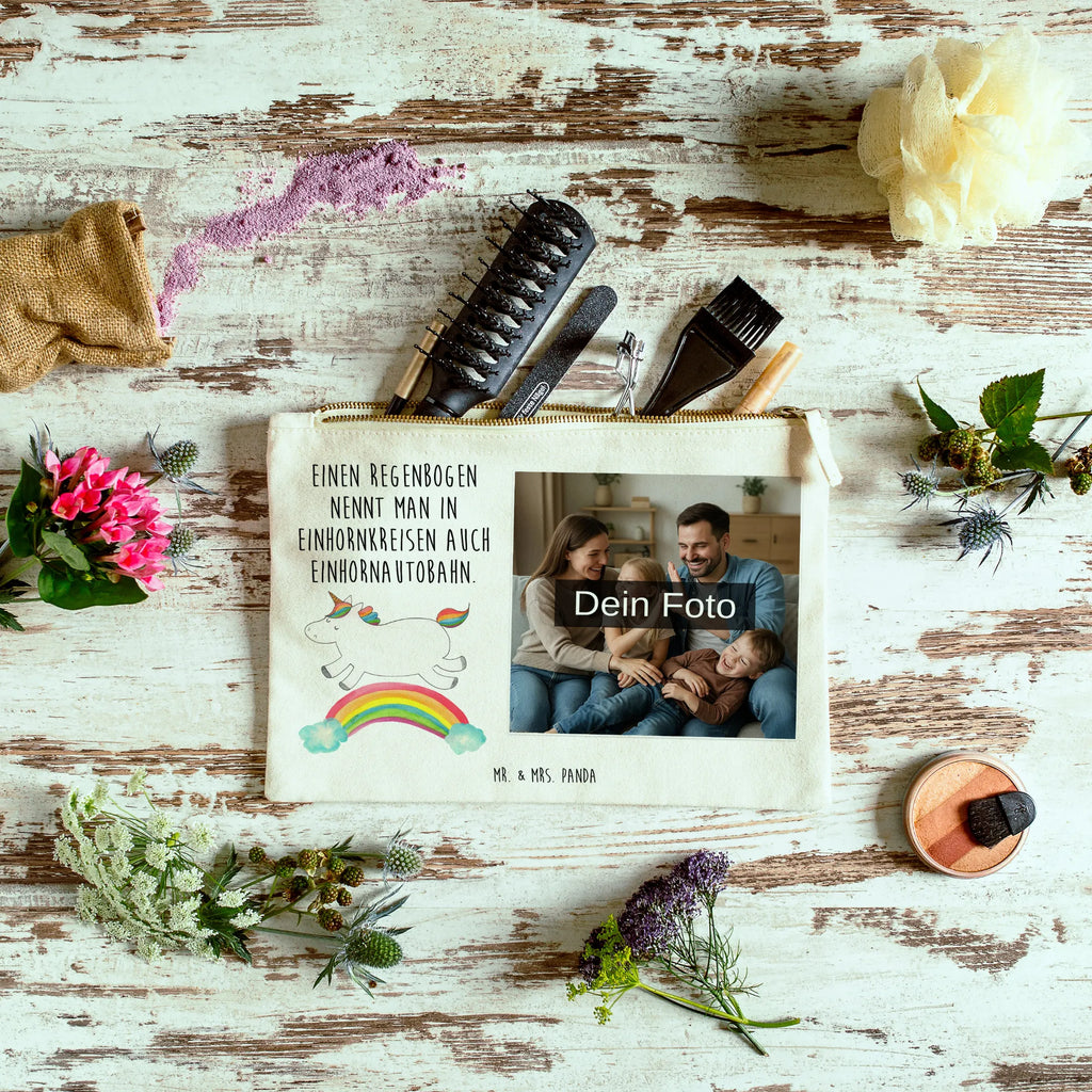 Personalisierte Foto Schminktasche Einhorn Regenbogen Stiftetasche Mit Eigenem Foto, Schminktasche Tiermotiv Mit Eigenem Bild, Kosmetiktasche Mit Foto, Schminktasche Groß Mit Bild, Schminktasche Nachhaltig Mit Bild, Aufbewahrung Für Schminke Mit Foto, Kosmetiktasche Organizer Mit Foto, Schminktasche Mit Eigenem Bild, Personalisierte Schminktasche Mit Foto, Schminktasche Mit Wunschfoto, Kosmetiktasche Zum Mitnehmen Mit Bild, Schminktasche Für Mädchen Mit Foto, Schminktasche Stoff Mit Eigenem Foto, Kosmetiktasche Für Handtasche Mit Foto, Schminktasche Für Teenager Mit Bild, Kulturbeutel Damen Mit Foto, Schminktasche Mit Muster Und Foto, Schminktasche Mit Reißverschluss Und Foto, Schminktäschchen Mit Bild, Kosmetiktasche Damen Mit Bild, Reise-Kosmetiktasche Mit Eigenem Motiv, Schminktasche Für Unterwegs Mit Foto, Schminktasche Zum Aufhängen Mit Bild, Schminktasche Reise Mit Foto, Schminkbeutel Mit Fotodruck, Schminktasche Blumen Mit Foto, Make-Up Tasche Mit Foto, Stifteaufbewahrung Mit Bild, Schminktasche Leder Mit Fotodruck, Schminktasche Klein Mit Foto, Schminktasche Geschenk Mit Foto, Schminktasche Mit Fächern Und Bild, Schminktasche Mit Foto, Einhorn, Einhörner, Einhorn Deko, Unicorn, Einhornautobahn, Regenbogen, Erwachsenwerden, Einhornpower, Glitzer