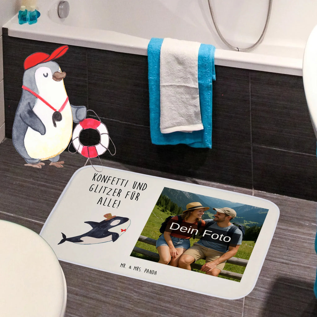Personalisierte Foto Badematte Orca Zylinder Foto Badvorleger Für Dusche, Badvorleger Mikrofaser Mit Foto, Firmengeschenk Mit Eigenem Logo, Badmatte Waschbar Mit Foto, Teppich Fürs Bad Mit Eigenem Bild, Badvorleger Mit Eigenem Foto, Moderner Badvorleger Mit Bild, Badvorleger Klein Mit Bild, Bad Fußmatte Mit Bild, Design Badvorleger Mit Eigenem Foto, Vintage Badvorleger Mit Foto, Rechteckiger Badvorleger Mit Bild, Saugfähiger Badvorleger Mit Foto, Gemusterter Badvorleger Mit Bild, Werbegeschenk Mit Foto, Badteppich Mit Bild, Badvorleger Mit Fotodruck, Badvorleger Baumwolle Mit Bild, Klassischer Badvorleger Mit Foto, Weicher Badvorleger Mit Bild, Gäste-WC Badvorleger Mit Foto, Duschvorleger Mit Foto, Weißer Badvorleger Mit Foto, Badematte selber gestalten, Werbegeschenk Mit Logo, Badematte Mit Foto, Badläufer Mit Bild, Badvorleger Mit Eigenem Motiv, Badvorleger Selbst Gestalten Mit Foto, Rutschfester Badvorleger Mit Foto, Badvorleger Für Badewanne Mit Bild, Badezimmermatte Mit Foto, Badematte Rutschfest Mit Foto, Badvorleger Mit Bild, Badvorleger Mit Foto, Badgarnitur Mit Foto, Badematte mit Foto, Waschbarer Badvorleger Mit Foto, Badezimmer Matte Mit Foto, Schwarzer Badvorleger Mit Bild, Badvorleger Mit Wunschbild, Badvorleger Groß Mit Foto, Runder Badvorleger Mit Foto, Badezimmerteppich Mit Foto, Badematten Set Mit Foto, Personaliserter Badvorleger Mit Foto, Meerestiere, Meer, Urlaub, Fest, Orca, Fete, Feier, Glückwunsch, Glitzer, Geburtstag, Glitter, Konfetti, Narwal