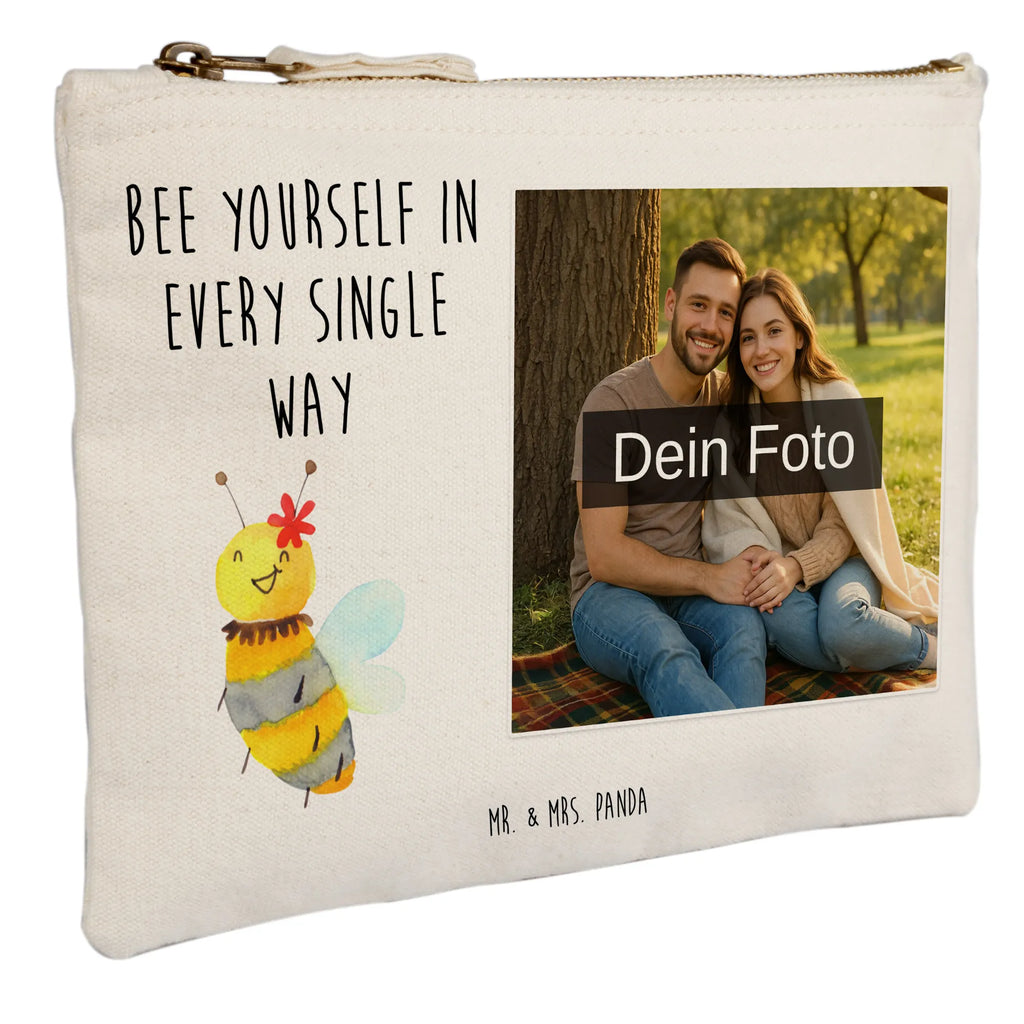 Personalisierte Foto Schminktasche Biene Blume Schminkbeutel Mit Fotodruck, Schminktasche Mit Foto, Kosmetiktasche Organizer Mit Foto, Stifteaufbewahrung Mit Bild, Schminktasche Nachhaltig Mit Bild, Schminktasche Blumen Mit Foto, Schminktasche Für Mädchen Mit Foto, Kosmetiktasche Mit Foto, Schminktasche Für Teenager Mit Bild, Kosmetiktasche Damen Mit Bild, Schminktasche Für Unterwegs Mit Foto, Schminktasche Zum Aufhängen Mit Bild, Schminktasche Klein Mit Foto, Schminktäschchen Mit Bild, Schminktasche Leder Mit Fotodruck, Aufbewahrung Für Schminke Mit Foto, Schminktasche Tiermotiv Mit Eigenem Bild, Schminktasche Mit Eigenem Bild, Schminktasche Mit Muster Und Foto, Kosmetiktasche Für Handtasche Mit Foto, Reise-Kosmetiktasche Mit Eigenem Motiv, Schminktasche Mit Fächern Und Bild, Schminktasche Stoff Mit Eigenem Foto, Stiftetasche Mit Eigenem Foto, Kosmetiktasche Zum Mitnehmen Mit Bild, Schminktasche Geschenk Mit Foto, Schminktasche Groß Mit Bild, Schminktasche Mit Reißverschluss Und Foto, Schminktasche Reise Mit Foto, Kulturbeutel Damen Mit Foto, Personalisierte Schminktasche Mit Foto, Make-Up Tasche Mit Foto, Schminktasche Mit Wunschfoto, Biene, Wespe, Hummel