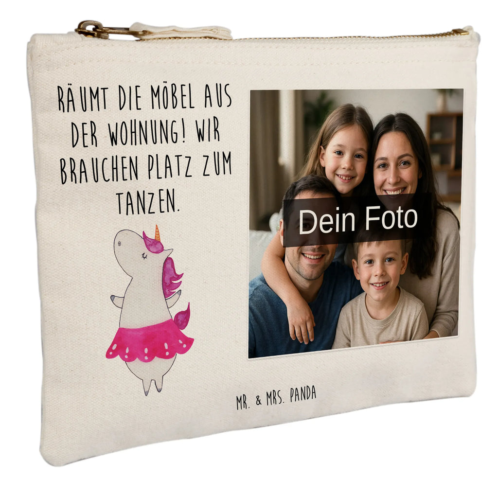 Personalisierte Foto Schminktasche Einhorn Ballerina Kosmetiktasche Mit Foto, Schminktasche Geschenk Mit Foto, Schminktasche Für Mädchen Mit Foto, Schminktasche Mit Muster Und Foto, Schminktasche Groß Mit Bild, Kosmetiktasche Organizer Mit Foto, Schminktasche Für Teenager Mit Bild, Kosmetiktasche Für Handtasche Mit Foto, Schminktasche Nachhaltig Mit Bild, Kosmetiktasche Damen Mit Bild, Kosmetiktasche Zum Mitnehmen Mit Bild, Schminktasche Mit Wunschfoto, Schminktasche Klein Mit Foto, Stiftetasche Mit Eigenem Foto, Schminktasche Zum Aufhängen Mit Bild, Kulturbeutel Damen Mit Foto, Aufbewahrung Für Schminke Mit Foto, Schminktasche Stoff Mit Eigenem Foto, Schminktasche Für Unterwegs Mit Foto, Schminkbeutel Mit Fotodruck, Schminktasche Tiermotiv Mit Eigenem Bild, Schminktasche Reise Mit Foto, Schminktasche Blumen Mit Foto, Schminktasche Leder Mit Fotodruck, Schminktäschchen Mit Bild, Make-Up Tasche Mit Foto, Stifteaufbewahrung Mit Bild, Schminktasche Mit Eigenem Bild, Reise-Kosmetiktasche Mit Eigenem Motiv, Schminktasche Mit Foto, Personalisierte Schminktasche Mit Foto, Schminktasche Mit Fächern Und Bild, Schminktasche Mit Reißverschluss Und Foto, Einhorn, Einhörner, Einhorn Deko, Unicorn, Spaß, Lebenslust, Tanzen, Lebensfreude, Ballerina, Geburtstag, Feiern, Tänzerin, Wohnung, Party