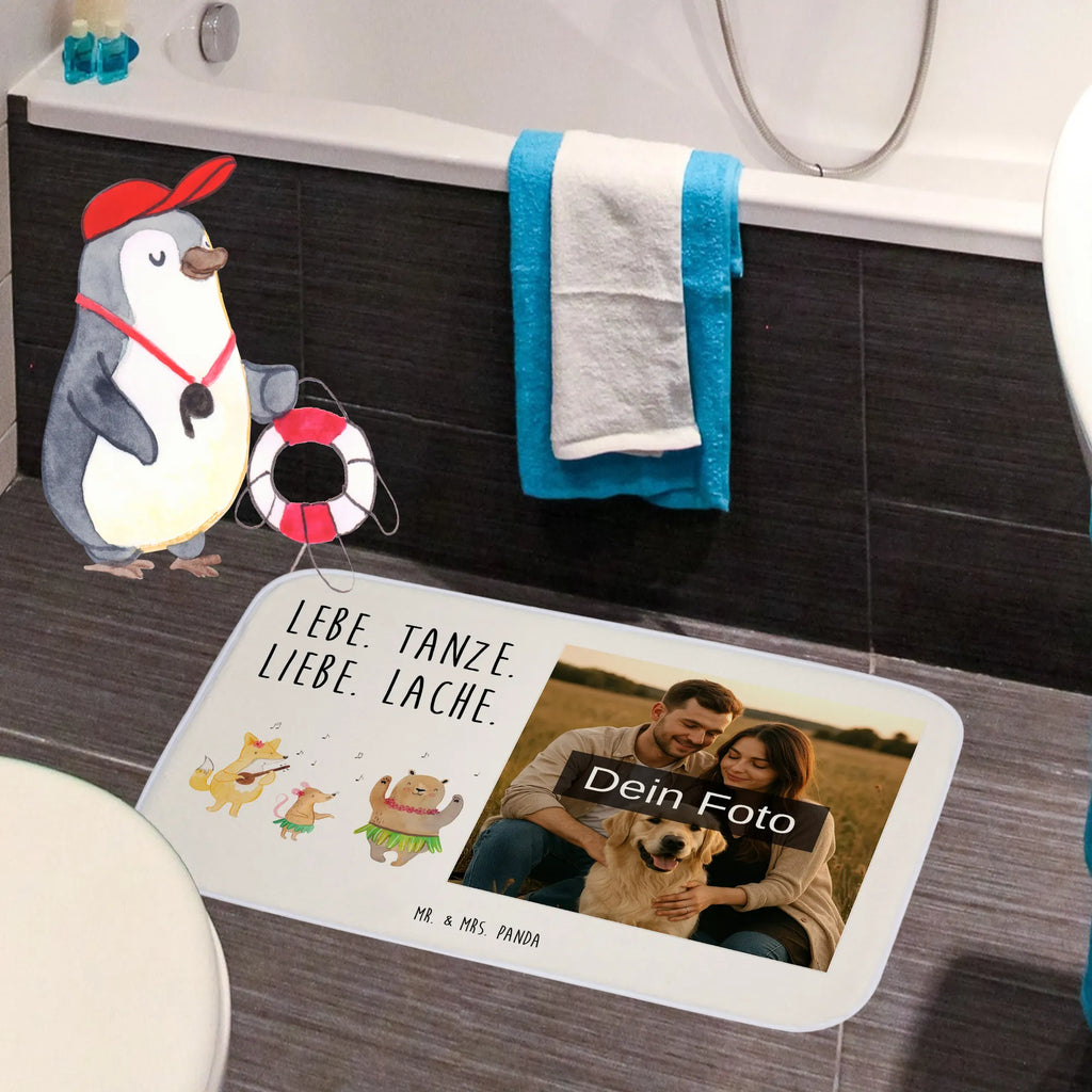 Personalisierte Foto Badematte Waldtiere Aloha Badvorleger Mit Eigenem Foto, Weißer Badvorleger Mit Foto, Badvorleger Mit Eigenem Motiv, Moderner Badvorleger Mit Bild, Badematte Rutschfest Mit Foto, Firmengeschenk Mit Eigenem Logo, Badvorleger Mit Wunschbild, Werbegeschenk Mit Foto, Badvorleger Selbst Gestalten Mit Foto, Vintage Badvorleger Mit Foto, Badteppich Mit Bild, Werbegeschenk Mit Logo, Waschbarer Badvorleger Mit Foto, Rechteckiger Badvorleger Mit Bild, Klassischer Badvorleger Mit Foto, Schwarzer Badvorleger Mit Bild, Badvorleger Mit Bild, Badvorleger Baumwolle Mit Bild, Badezimmermatte Mit Foto, Badvorleger Mikrofaser Mit Foto, Teppich Fürs Bad Mit Eigenem Bild, Badematten Set Mit Foto, Runder Badvorleger Mit Foto, Saugfähiger Badvorleger Mit Foto, Badmatte Waschbar Mit Foto, Badvorleger Mit Foto, Design Badvorleger Mit Eigenem Foto, Duschvorleger Mit Foto, Gemusterter Badvorleger Mit Bild, Badvorleger Für Badewanne Mit Bild, Rutschfester Badvorleger Mit Foto, Gäste-WC Badvorleger Mit Foto, Badläufer Mit Bild, Badezimmerteppich Mit Foto, Foto Badvorleger Für Dusche, Badematte selber gestalten, Weicher Badvorleger Mit Bild, Badematte mit Foto, Badematte Mit Foto, Badezimmer Matte Mit Foto, Badvorleger Klein Mit Bild, Badvorleger Mit Fotodruck, Badgarnitur Mit Foto, Bad Fußmatte Mit Bild, Badvorleger Groß Mit Foto, Personaliserter Badvorleger Mit Foto, Tiermotive, Gute Laune, lustige Sprüche, Tiere, Igel, Musik, Leben, Bär, Aloha, Lachen, Waldtiere, Tanzen, Hase, Wald
