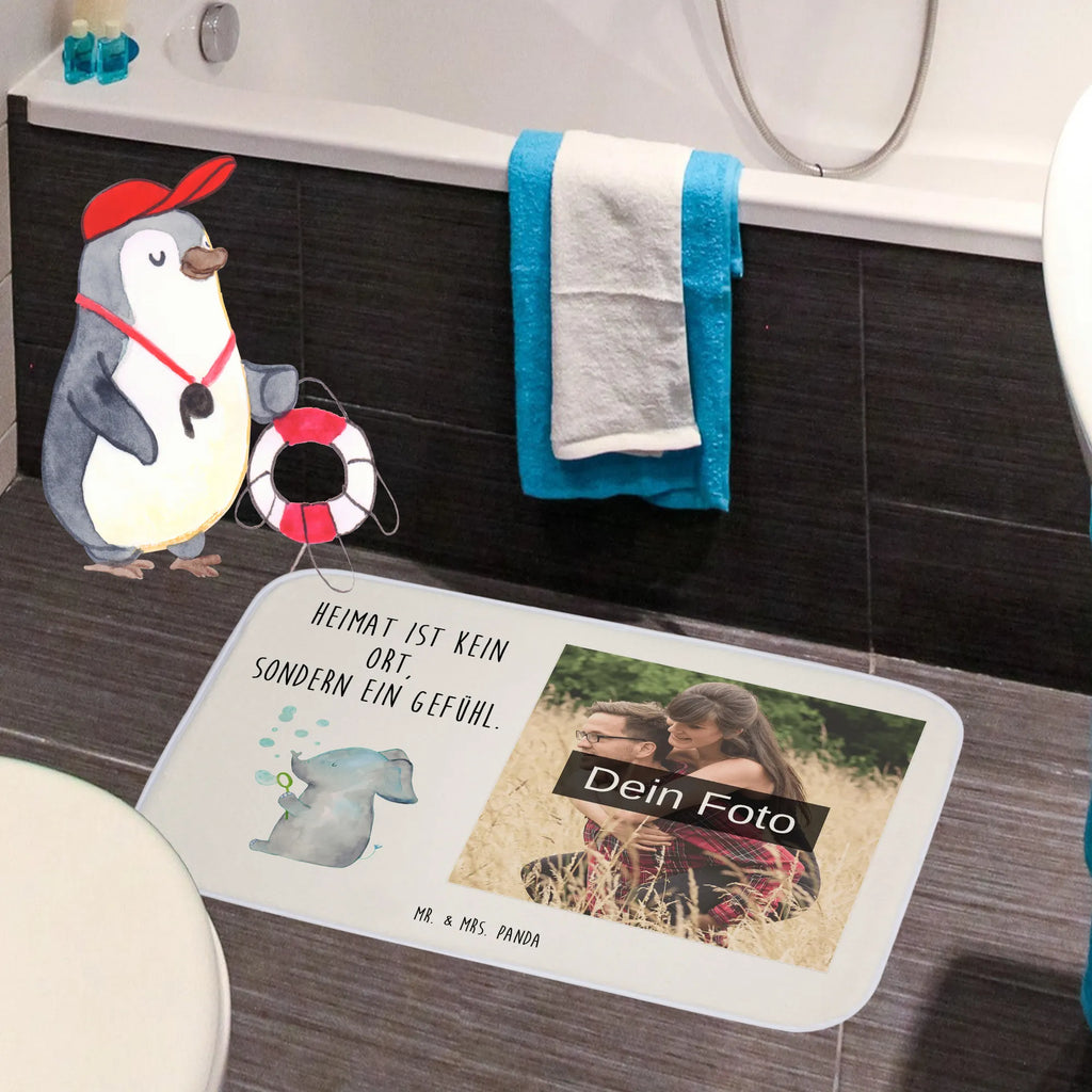 Personalisierte Foto Badematte Elefant Seifenblasen Badvorleger Groß Mit Foto, Badvorleger Mit Bild, Badvorleger Mit Wunschbild, Badezimmermatte Mit Foto, Design Badvorleger Mit Eigenem Foto, Badvorleger Für Badewanne Mit Bild, Vintage Badvorleger Mit Foto, Runder Badvorleger Mit Foto, Badematte selber gestalten, Badvorleger Mit Eigenem Foto, Klassischer Badvorleger Mit Foto, Badvorleger Mit Eigenem Motiv, Moderner Badvorleger Mit Bild, Badvorleger Mit Fotodruck, Badgarnitur Mit Foto, Badvorleger Mikrofaser Mit Foto, Badvorleger Mit Foto, Gemusterter Badvorleger Mit Bild, Rutschfester Badvorleger Mit Foto, Badvorleger Selbst Gestalten Mit Foto, Badteppich Mit Bild, Werbegeschenk Mit Logo, Firmengeschenk Mit Eigenem Logo, Badvorleger Klein Mit Bild, Badvorleger Baumwolle Mit Bild, Badematte Rutschfest Mit Foto, Werbegeschenk Mit Foto, Badezimmer Matte Mit Foto, Weicher Badvorleger Mit Bild, Duschvorleger Mit Foto, Bad Fußmatte Mit Bild, Badematte mit Foto, Weißer Badvorleger Mit Foto, Badematten Set Mit Foto, Badläufer Mit Bild, Waschbarer Badvorleger Mit Foto, Teppich Fürs Bad Mit Eigenem Bild, Rechteckiger Badvorleger Mit Bild, Badematte Mit Foto, Gäste-WC Badvorleger Mit Foto, Badmatte Waschbar Mit Foto, Schwarzer Badvorleger Mit Bild, Foto Badvorleger Für Dusche, Personaliserter Badvorleger Mit Foto, Saugfähiger Badvorleger Mit Foto, Badezimmerteppich Mit Foto, Tiermotive, Gute Laune, lustige Sprüche, Tiere, Heimat, Elefanten, Gefühl. Daheim, Liebesspruch, Seifenblasen, Liebe, Liebesbeweis, Elefant, Rüsseltier, Dickhäuter