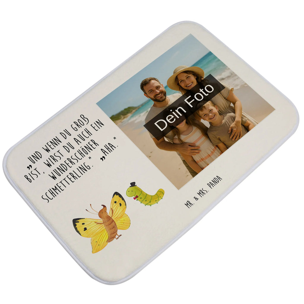 Personalisierte Foto Badematte Raupe Schmetterling Badvorleger Klein Mit Bild, Klassischer Badvorleger Mit Foto, Gäste-WC Badvorleger Mit Foto, Duschvorleger Mit Foto, Badematte Mit Foto, Badezimmer Matte Mit Foto, Bad Fußmatte Mit Bild, Personaliserter Badvorleger Mit Foto, Badvorleger Mit Bild, Badematte selber gestalten, Werbegeschenk Mit Foto, Design Badvorleger Mit Eigenem Foto, Firmengeschenk Mit Eigenem Logo, Waschbarer Badvorleger Mit Foto, Badläufer Mit Bild, Foto Badvorleger Für Dusche, Badezimmerteppich Mit Foto, Weicher Badvorleger Mit Bild, Weißer Badvorleger Mit Foto, Badematte mit Foto, Teppich Fürs Bad Mit Eigenem Bild, Badvorleger Groß Mit Foto, Badvorleger Mit Eigenem Foto, Badvorleger Mit Foto, Saugfähiger Badvorleger Mit Foto, Badvorleger Für Badewanne Mit Bild, Badmatte Waschbar Mit Foto, Werbegeschenk Mit Logo, Rutschfester Badvorleger Mit Foto, Gemusterter Badvorleger Mit Bild, Badvorleger Mit Fotodruck, Badvorleger Mikrofaser Mit Foto, Badvorleger Mit Wunschbild, Moderner Badvorleger Mit Bild, Badematte Rutschfest Mit Foto, Badematten Set Mit Foto, Badvorleger Selbst Gestalten Mit Foto, Rechteckiger Badvorleger Mit Bild, Badezimmermatte Mit Foto, Badteppich Mit Bild, Schwarzer Badvorleger Mit Bild, Badvorleger Mit Eigenem Motiv, Badgarnitur Mit Foto, Runder Badvorleger Mit Foto, Vintage Badvorleger Mit Foto, Badvorleger Baumwolle Mit Bild, Tiermotive, Gute Laune, lustige Sprüche, Tiere, Hut, Aufwachsen, Raupe, Schmetterling, Schönheit, Entwicklung, Zitronenfalter, Kokon, Hütchen, Erwachsen werden