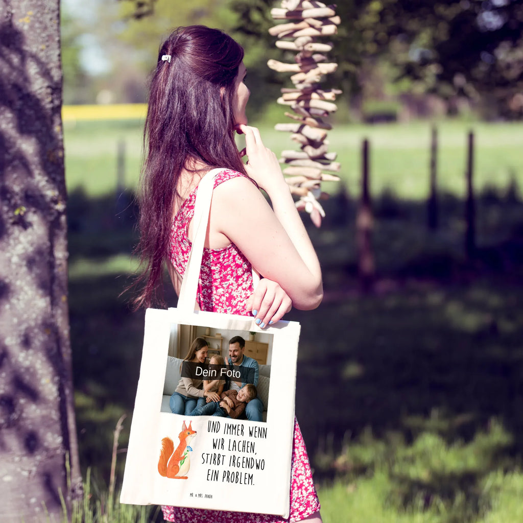 Personalisierte Foto Tragetasche Eichhörnchen Blume Personalisierte Foto Tragetasche, Tiermotive, Gute Laune, lustige Sprüche, Tiere, Spruch positiv, Motivation Bilder, Eichhorn, Motivation Sprüche, Spruch Deko, Spaß, Lachen, Eichhörnchen, glücklich Spruch