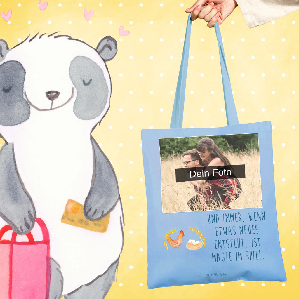 Personalisierte Foto Tragetasche Huhn Stolz Personalisierte Foto Tragetasche, Bauernhof, Hoftiere, Landwirt, Landwirtin, Hahn, Henne, Hühner, Eier, Hof, Landleben, Motivation, Geburt, Magie, Spruch, Schwangerschaft