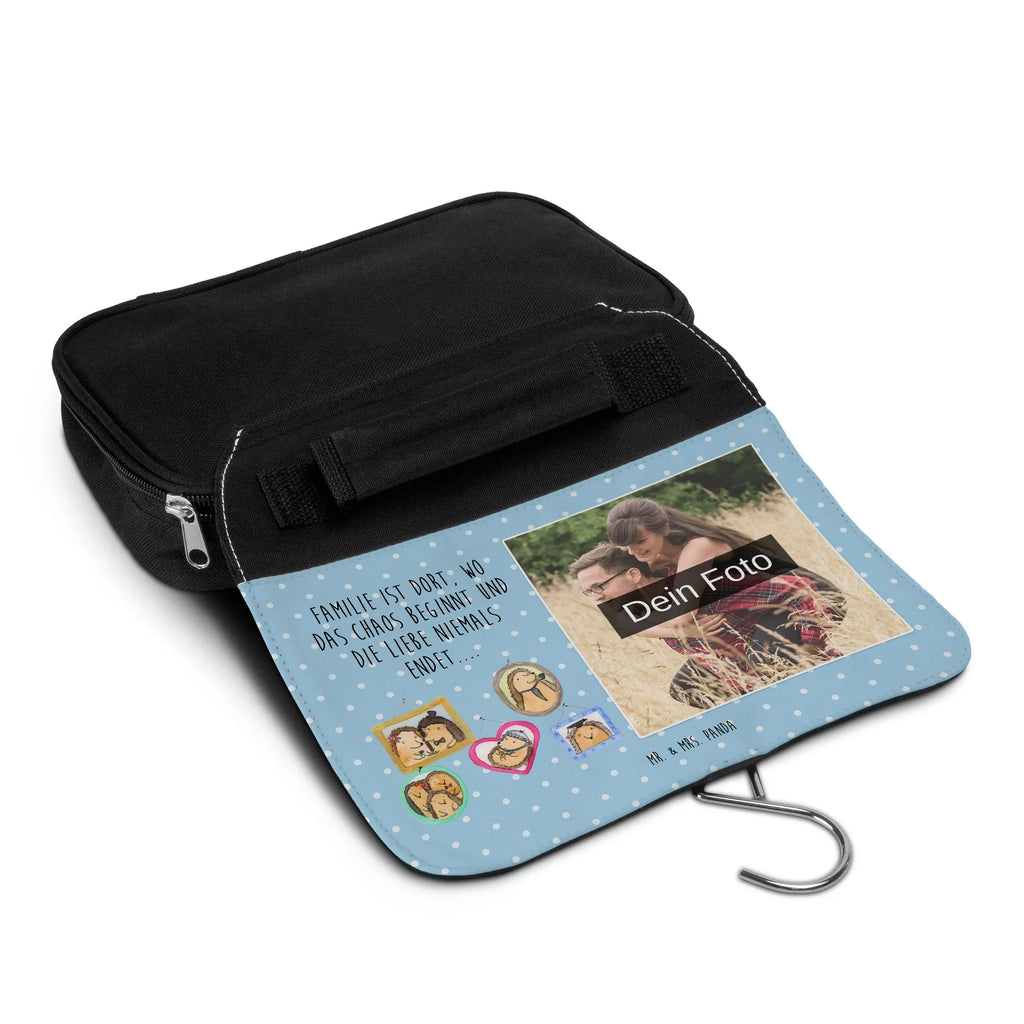 Personalisierter Foto Kulturbeutel Igel Familie Kulturbeutel Mit Haustierfoto, Necessaire Mit Bild, Kulturbeutel Als Geschenk Mit Wunschfoto, Transparenter Kulturbeutel Mit Foto, Kulturbeutel Mit Spiegel Und Wunschbild, Filz Kulturbeutel Mit Wunschbild, Fotogeschenk Kulturbeutel, Kulturbeutel Set Mit Wunschfoto, Kosmetiktasche Mit Foto, Kulturbeutel Klein Mit Bild, Wasserdichter Kulturbeutel Mit Bild, Waschbeutel Mit Eigenem Foto, Personalisierter Kulturbeutel Mit Wunschfoto, Kompakter Kulturbeutel Mit Wunschfoto, Kulturbeutel Stoff Mit Foto, Kulturbeutel Baumwolle Mit Wunschbild, Kulturbeutel Mit Urlaubserinnerung, Kulturbeutel Für Reisen Mit Foto, Kulturbeutel Groß Mit Foto, Kulturbeutel Selbst Gestalten Mit Foto, Toilettentasche Mit Wunschbild, Nachhaltiger Kulturbeutel Mit Wunschfoto, Kulturbeutel Kinder Mit Wunschfoto, Kulturbeutel Zum Aufhängen Mit Foto, Kulturbeutel Mit Reißverschluss Und Foto, Kulturtasche Mit Bild, Kulturbeutel Mit Familienfoto, Leder Kulturbeutel Mit Foto, Kulturbeutel Mit Foto, Kulturbeutel Herren Mit Bild, Reisebeutel Mit Foto, Kulturbeutel Damen Mit Foto, Kulturbeutel Mit Kinderbild, Kunststoff Kulturbeutel Mit Foto, Kulturbeutel Mit Haken Und Bild, Kulturbeutel Mit Fächern Und Foto, Familie, Vatertag, Muttertag, Bruder, Schwester, Mama, Papa, Oma, Opa, Igel, Bilder, Liebe, Zusammenhalt, Glück