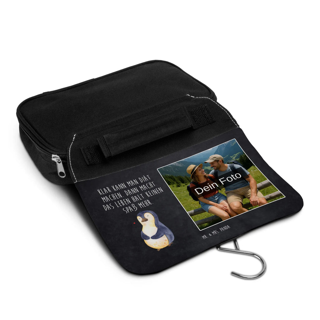 Personalisierter Foto Kulturbeutel Pinguin Diät Kulturbeutel Mit Reißverschluss Und Foto, Kulturbeutel Mit Fächern Und Foto, Toilettentasche Mit Wunschbild, Kulturbeutel Mit Spiegel Und Wunschbild, Personalisierter Kulturbeutel Mit Wunschfoto, Waschbeutel Mit Eigenem Foto, Kulturbeutel Mit Familienfoto, Kulturbeutel Für Reisen Mit Foto, Kulturbeutel Klein Mit Bild, Necessaire Mit Bild, Kulturbeutel Groß Mit Foto, Kulturbeutel Selbst Gestalten Mit Foto, Kulturbeutel Stoff Mit Foto, Filz Kulturbeutel Mit Wunschbild, Nachhaltiger Kulturbeutel Mit Wunschfoto, Kulturbeutel Set Mit Wunschfoto, Kunststoff Kulturbeutel Mit Foto, Leder Kulturbeutel Mit Foto, Kulturbeutel Mit Urlaubserinnerung, Reisebeutel Mit Foto, Kulturbeutel Zum Aufhängen Mit Foto, Kulturbeutel Mit Kinderbild, Kulturbeutel Damen Mit Foto, Transparenter Kulturbeutel Mit Foto, Kompakter Kulturbeutel Mit Wunschfoto, Kosmetiktasche Mit Foto, Kulturbeutel Baumwolle Mit Wunschbild, Kulturbeutel Kinder Mit Wunschfoto, Kulturbeutel Mit Foto, Kulturbeutel Mit Haustierfoto, Wasserdichter Kulturbeutel Mit Bild, Kulturbeutel Als Geschenk Mit Wunschfoto, Kulturtasche Mit Bild, Fotogeschenk Kulturbeutel, Kulturbeutel Herren Mit Bild, Kulturbeutel Mit Haken Und Bild, Pinguin, Pinguine, Selbstrespekt, Motivation, Gewicht, Abnehmen, Körperliebe, Selbstliebe, Diät, Abspecken