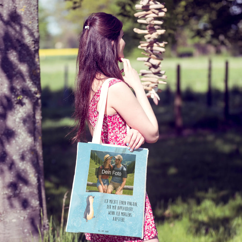 Personalisierte Foto Einkaufstasche Pinguin marschieren Große Tragetasche Mit Bild, Jutetasche Mit Wunschfoto, Tragetasche Mit Eigenem Bild, Tragetasche Mit Fotodruck, Lustige Tragetasche Mit Foto, Tragetasche Mit Bild Und Text, Wiederverwendbare Tragetasche Mit Wunschfoto, Tragetasche Mit Foto, Bunte Tragetasche Mit Bild, Nachhaltige Tragetasche Mit Foto, Tragetasche Modern Mit Fotodruck, Kleine Tragetasche Mit Wunschfoto, Faltbare Tragetasche Mit Foto, Einkaufstasche Mit Bild, Vintage Tragetasche Mit Foto, Tragetasche Für Büro Mit Foto, Tragetasche Selbst Gestalten Mit Foto, Tragetasche Mit Foto Und Namen, Umweltfreundliche Tragetasche Mit Bild, Tragetasche Mit Motiv Und Foto, Tragetasche Für Kinder Mit Foto, Tragetasche Für Herren Mit Bild, Tragetasche Mit Wunschfoto, Personalisierte Tragetasche Mit Foto, Tragetasche Für Alltag Mit Bild, Tragetasche Für Schule Mit Bild, Tragetasche Bedruckt Mit Foto, Tragetasche Für Einkäufe Mit Foto, Tragetasche Für Damen Mit Wunschfoto, Design Tragetasche Mit Bild, Tragetasche Als Geschenk Mit Foto, Baumwolltasche Mit Foto, Stofftasche Mit Foto, Leinentasche Mit Bild, Pinguin, Bruder, Familie, Langschläfer, Schwester, Pinguine, Frühaufsteher