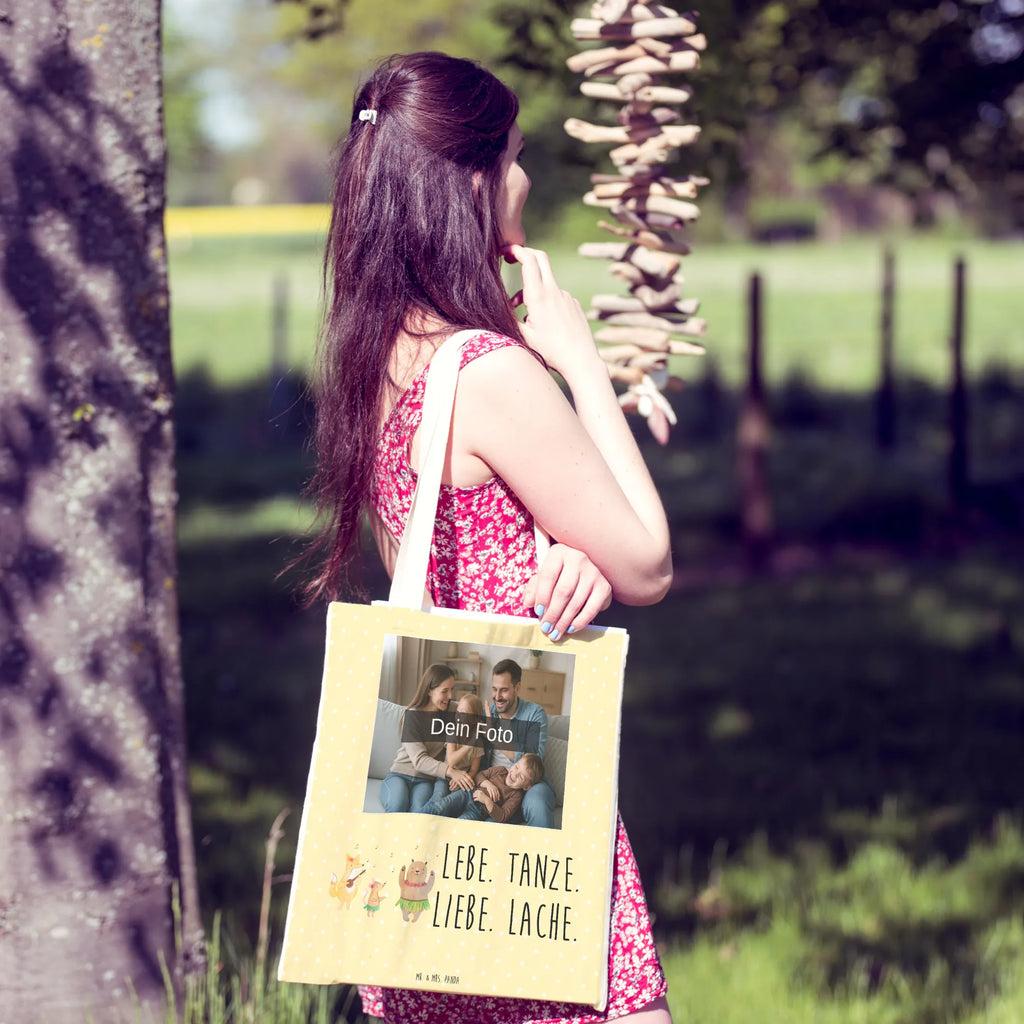 Personalisierte Foto Einkaufstasche Waldtiere Aloha Tragetasche Für Herren Mit Bild, Bunte Tragetasche Mit Bild, Tragetasche Als Geschenk Mit Foto, Personalisierte Tragetasche Mit Foto, Tragetasche Mit Foto, Tragetasche Für Damen Mit Wunschfoto, Umweltfreundliche Tragetasche Mit Bild, Jutetasche Mit Wunschfoto, Kleine Tragetasche Mit Wunschfoto, Vintage Tragetasche Mit Foto, Tragetasche Mit Eigenem Bild, Tragetasche Bedruckt Mit Foto, Nachhaltige Tragetasche Mit Foto, Lustige Tragetasche Mit Foto, Baumwolltasche Mit Foto, Tragetasche Mit Fotodruck, Tragetasche Mit Wunschfoto, Faltbare Tragetasche Mit Foto, Wiederverwendbare Tragetasche Mit Wunschfoto, Tragetasche Für Schule Mit Bild, Große Tragetasche Mit Bild, Tragetasche Für Alltag Mit Bild, Tragetasche Modern Mit Fotodruck, Tragetasche Für Kinder Mit Foto, Tragetasche Für Einkäufe Mit Foto, Leinentasche Mit Bild, Einkaufstasche Mit Bild, Tragetasche Selbst Gestalten Mit Foto, Tragetasche Mit Foto Und Namen, Design Tragetasche Mit Bild, Stofftasche Mit Foto, Tragetasche Für Büro Mit Foto, Tragetasche Mit Bild Und Text, Tragetasche Mit Motiv Und Foto, Tiermotive, Gute Laune, lustige Sprüche, Tiere, Leben, Lachen, Wald, Igel, Musik, Hase, Waldtiere, Bär, Aloha, Tanzen