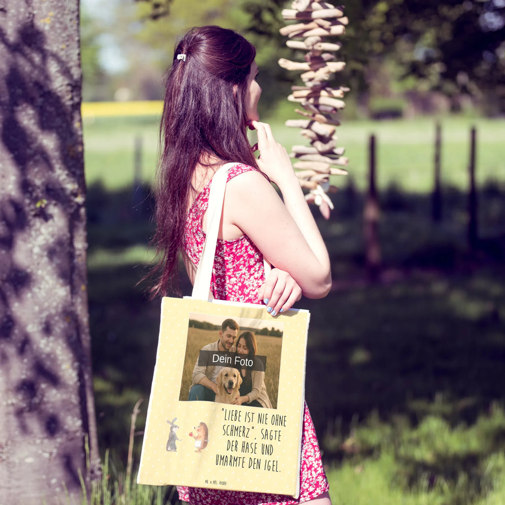 Personalisierte Foto Einkaufstasche Hase Igel Tragetasche Mit Motiv Und Foto, Umweltfreundliche Tragetasche Mit Bild, Einkaufstasche Mit Bild, Bunte Tragetasche Mit Bild, Leinentasche Mit Bild, Tragetasche Für Alltag Mit Bild, Tragetasche Für Damen Mit Wunschfoto, Tragetasche Bedruckt Mit Foto, Tragetasche Für Büro Mit Foto, Wiederverwendbare Tragetasche Mit Wunschfoto, Tragetasche Mit Wunschfoto, Tragetasche Für Einkäufe Mit Foto, Tragetasche Mit Foto Und Namen, Lustige Tragetasche Mit Foto, Tragetasche Selbst Gestalten Mit Foto, Kleine Tragetasche Mit Wunschfoto, Tragetasche Mit Eigenem Bild, Nachhaltige Tragetasche Mit Foto, Tragetasche Mit Foto, Tragetasche Als Geschenk Mit Foto, Baumwolltasche Mit Foto, Stofftasche Mit Foto, Personalisierte Tragetasche Mit Foto, Tragetasche Modern Mit Fotodruck, Vintage Tragetasche Mit Foto, Tragetasche Für Kinder Mit Foto, Design Tragetasche Mit Bild, Tragetasche Für Schule Mit Bild, Tragetasche Mit Fotodruck, Jutetasche Mit Wunschfoto, Faltbare Tragetasche Mit Foto, Tragetasche Für Herren Mit Bild, Tragetasche Mit Bild Und Text, Große Tragetasche Mit Bild, Tiermotive, Gute Laune, lustige Sprüche, Tiere, Herzschmerz, Liebe Spruch, Spruch romantisch, Igel und Hase, Igel, Trösten, Trennungsschmerz, Hase, Liebeskummer Geschenk