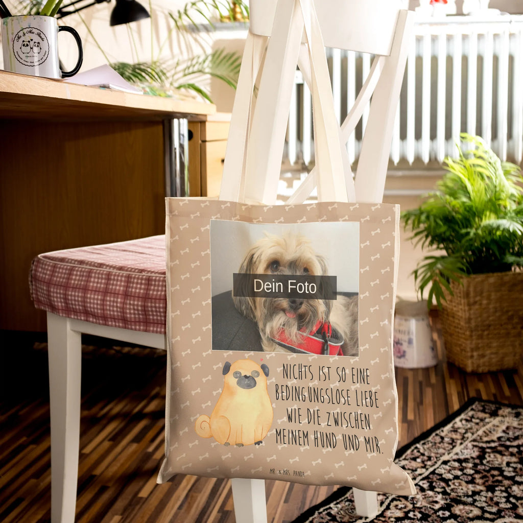 Personalisierte Foto Einkaufstasche Mops Tragetasche Mit Wunschfoto, Wiederverwendbare Tragetasche Mit Wunschfoto, Tragetasche Als Geschenk Mit Foto, Lustige Tragetasche Mit Foto, Stofftasche Mit Foto, Tragetasche Für Schule Mit Bild, Tragetasche Bedruckt Mit Foto, Tragetasche Für Damen Mit Wunschfoto, Kleine Tragetasche Mit Wunschfoto, Vintage Tragetasche Mit Foto, Personalisierte Tragetasche Mit Foto, Große Tragetasche Mit Bild, Bunte Tragetasche Mit Bild, Tragetasche Mit Eigenem Bild, Tragetasche Für Büro Mit Foto, Nachhaltige Tragetasche Mit Foto, Einkaufstasche Mit Bild, Tragetasche Mit Fotodruck, Tragetasche Mit Motiv Und Foto, Tragetasche Für Kinder Mit Foto, Tragetasche Mit Foto Und Namen, Tragetasche Selbst Gestalten Mit Foto, Tragetasche Für Alltag Mit Bild, Umweltfreundliche Tragetasche Mit Bild, Jutetasche Mit Wunschfoto, Tragetasche Mit Foto, Design Tragetasche Mit Bild, Faltbare Tragetasche Mit Foto, Tragetasche Für Einkäufe Mit Foto, Tragetasche Mit Bild Und Text, Baumwolltasche Mit Foto, Leinentasche Mit Bild, Tragetasche Für Herren Mit Bild, Tragetasche Modern Mit Fotodruck, Hund, Hundemotiv, Haustier, Hunderasse, Tierliebhaber, Hundebesitzer, Sprüche, Liebe, Mops, Hundeliebe