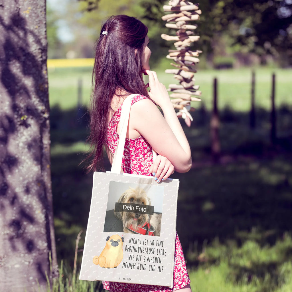 Personalisierte Foto Einkaufstasche Mops Tragetasche Mit Wunschfoto, Wiederverwendbare Tragetasche Mit Wunschfoto, Tragetasche Als Geschenk Mit Foto, Lustige Tragetasche Mit Foto, Stofftasche Mit Foto, Tragetasche Für Schule Mit Bild, Tragetasche Bedruckt Mit Foto, Tragetasche Für Damen Mit Wunschfoto, Kleine Tragetasche Mit Wunschfoto, Vintage Tragetasche Mit Foto, Personalisierte Tragetasche Mit Foto, Große Tragetasche Mit Bild, Bunte Tragetasche Mit Bild, Tragetasche Mit Eigenem Bild, Tragetasche Für Büro Mit Foto, Nachhaltige Tragetasche Mit Foto, Einkaufstasche Mit Bild, Tragetasche Mit Fotodruck, Tragetasche Mit Motiv Und Foto, Tragetasche Für Kinder Mit Foto, Tragetasche Mit Foto Und Namen, Tragetasche Selbst Gestalten Mit Foto, Tragetasche Für Alltag Mit Bild, Umweltfreundliche Tragetasche Mit Bild, Jutetasche Mit Wunschfoto, Tragetasche Mit Foto, Design Tragetasche Mit Bild, Faltbare Tragetasche Mit Foto, Tragetasche Für Einkäufe Mit Foto, Tragetasche Mit Bild Und Text, Baumwolltasche Mit Foto, Leinentasche Mit Bild, Tragetasche Für Herren Mit Bild, Tragetasche Modern Mit Fotodruck, Hund, Hundemotiv, Haustier, Hunderasse, Tierliebhaber, Hundebesitzer, Sprüche, Liebe, Mops, Hundeliebe