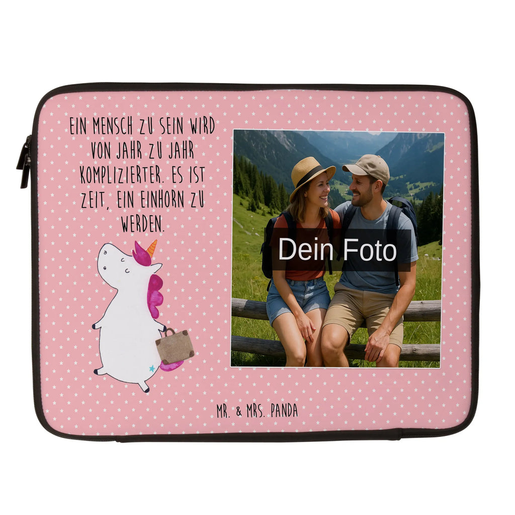 Personalisierte Foto Notebook Tasche Einhorn Koffer Klassische Notebooktasche Mit Wunschbild, Notebook-Aktentasche Mit Foto, Notebook-Rucksack Mit Fotodruck, Rucksackstil Notebooktasche Mit Foto, Notebooktasche Für 17 Zoll Mit Foto, Notebook-Tasche Aus Leder Mit Bild, Notebooktasche Mit Reißverschluss Und Foto, Laptop-Umhängetasche Mit Wunschbild, Casual Notebooktasche Mit Wunschfoto, Laptop-Case Mit Eigenem Foto, Moderne Notebooktasche Mit Fotodruck, Laptop-Aktentasche Mit Fotomotiv, Minimalistische Notebooktasche Mit Fotodruck, Notebooktasche Mit Tragegriff Und Fotodruck, Gepolsterte Notebooktasche Mit Foto, Notebook-Querträger Mit Foto, Slim Notebooktasche Mit Fotodruck, Notebooktasche Mit Organizerfach Und Foto, Notebooktasche Für 13 Zoll Mit Fotodruck, Notebookhülle Mit Wunschfoto, Laptop-Messenger-Bag Mit Wunschfoto, Notebooktasche Für 15 Zoll Mit Wunschbild, Notebooktasche Mit Schultergurt Und Bild, Ergonomische Notebooktasche Mit Fotodruck, Reisegeeignete Notebooktasche Mit Foto, Notebook-Tasche Aus Neopren Mit Foto, Studenten-Notebooktasche Mit Foto., Büro-Notebooktasche Mit Wunschbild, Notebook-Tasche Aus Canvas Mit Fotodruck, Vintage Notebooktasche Mit Foto, Notebook-Sleeve Mit Fotopersonalisierung, Business Notebooktasche Mit Foto, Laptop-Rucksack Mit Eigenem Bild, Notebook-Umhängetasche Mit Foto, Laptoptasche Mit Fotodruck, Leichte Notebooktasche Mit Foto, Robuste Notebooktasche Mit Wunschfoto, Notebooktasche Für Damen Mit Fotomotiv, Notebooktasche Mit Zubehörfach Und Bild, Notebooktasche Für Herren Mit Foto, Notebooktasche Mit Foto, Notebook-Tasche Aus Nylon Mit Wunschbild, Wasserfeste Notebooktasche Mit Wunschfoto, Personalisierte Notebooktasche Mit Bild, Einhorn, Einhörner, Einhorn Deko, Unicorn, Koffer, lustig, Verreisen, unicorn, Kind, witzig, albern, Abenteuer, Spaß, Erwachsen, Reise, Gepäck