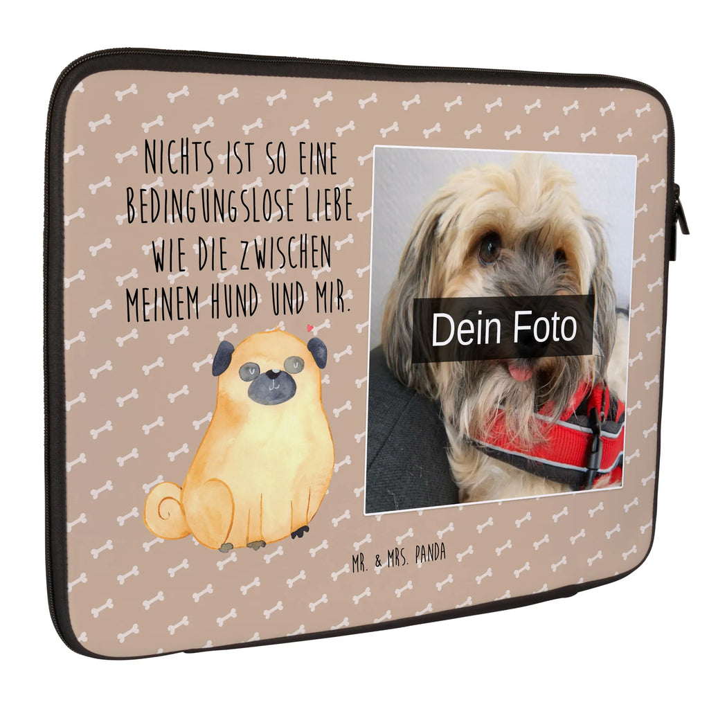 Personalisierte Foto Notebook Tasche Mops Minimalistische Notebooktasche Mit Fotodruck, Notebooktasche Mit Schultergurt Und Bild, Notebook-Tasche Aus Leder Mit Bild, Business Notebooktasche Mit Foto, Laptoptasche Mit Fotodruck, Vintage Notebooktasche Mit Foto, Wasserfeste Notebooktasche Mit Wunschfoto, Laptop-Aktentasche Mit Fotomotiv, Notebook-Querträger Mit Foto, Personalisierte Notebooktasche Mit Bild, Notebooktasche Für 13 Zoll Mit Fotodruck, Notebooktasche Mit Tragegriff Und Fotodruck, Notebookhülle Mit Wunschfoto, Slim Notebooktasche Mit Fotodruck, Rucksackstil Notebooktasche Mit Foto, Notebook-Tasche Aus Nylon Mit Wunschbild, Klassische Notebooktasche Mit Wunschbild, Notebook-Tasche Aus Canvas Mit Fotodruck, Notebooktasche Für Herren Mit Foto, Notebook-Sleeve Mit Fotopersonalisierung, Notebook-Umhängetasche Mit Foto, Büro-Notebooktasche Mit Wunschbild, Notebook-Rucksack Mit Fotodruck, Studenten-Notebooktasche Mit Foto., Leichte Notebooktasche Mit Foto, Laptop-Case Mit Eigenem Foto, Notebooktasche Für Damen Mit Fotomotiv, Notebooktasche Für 17 Zoll Mit Foto, Notebook-Aktentasche Mit Foto, Reisegeeignete Notebooktasche Mit Foto, Gepolsterte Notebooktasche Mit Foto, Robuste Notebooktasche Mit Wunschfoto, Notebook-Tasche Aus Neopren Mit Foto, Laptop-Messenger-Bag Mit Wunschfoto, Laptop-Umhängetasche Mit Wunschbild, Notebooktasche Mit Reißverschluss Und Foto, Notebooktasche Mit Foto, Notebooktasche Für 15 Zoll Mit Wunschbild, Laptop-Rucksack Mit Eigenem Bild, Notebooktasche Mit Zubehörfach Und Bild, Casual Notebooktasche Mit Wunschfoto, Moderne Notebooktasche Mit Fotodruck, Ergonomische Notebooktasche Mit Fotodruck, Notebooktasche Mit Organizerfach Und Foto, Hund, Hundemotiv, Haustier, Hunderasse, Tierliebhaber, Hundebesitzer, Sprüche, Mops, Hundeliebe, Liebe