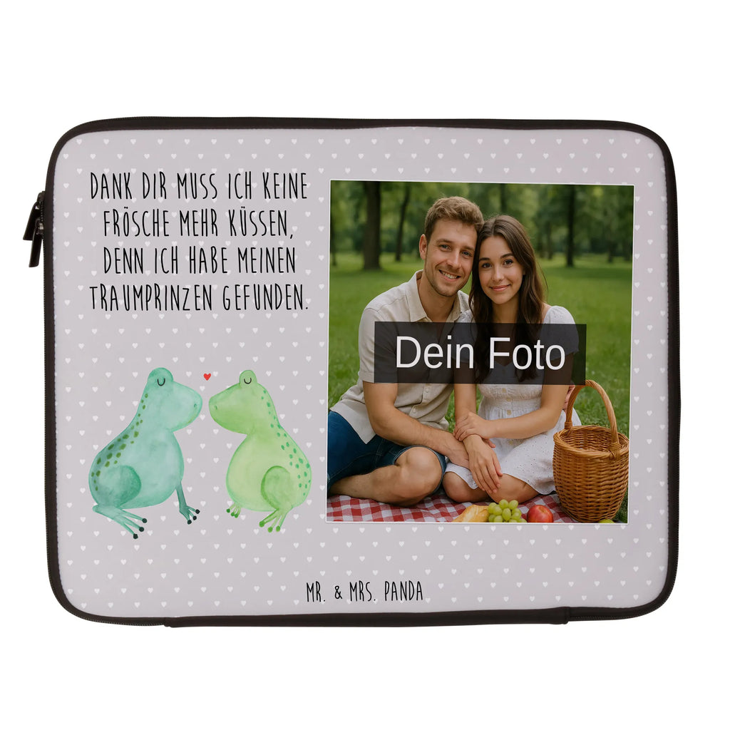 Personalisierte Foto Notebook Tasche Frosch Liebe Rucksackstil Notebooktasche Mit Foto, Notebook-Tasche Aus Nylon Mit Wunschbild, Slim Notebooktasche Mit Fotodruck, Studenten-Notebooktasche Mit Foto., Klassische Notebooktasche Mit Wunschbild, Notebooktasche Mit Organizerfach Und Foto, Laptop-Case Mit Eigenem Foto, Reisegeeignete Notebooktasche Mit Foto, Notebook-Tasche Aus Canvas Mit Fotodruck, Notebooktasche Für 13 Zoll Mit Fotodruck, Notebookhülle Mit Wunschfoto, Notebooktasche Für Damen Mit Fotomotiv, Notebook-Querträger Mit Foto, Notebook-Aktentasche Mit Foto, Notebooktasche Mit Zubehörfach Und Bild, Vintage Notebooktasche Mit Foto, Notebooktasche Für 15 Zoll Mit Wunschbild, Notebook-Tasche Aus Leder Mit Bild, Laptoptasche Mit Fotodruck, Notebooktasche Mit Reißverschluss Und Foto, Personalisierte Notebooktasche Mit Bild, Notebooktasche Mit Tragegriff Und Fotodruck, Minimalistische Notebooktasche Mit Fotodruck, Notebooktasche Mit Foto, Notebook-Tasche Aus Neopren Mit Foto, Casual Notebooktasche Mit Wunschfoto, Notebook-Rucksack Mit Fotodruck, Moderne Notebooktasche Mit Fotodruck, Wasserfeste Notebooktasche Mit Wunschfoto, Notebook-Umhängetasche Mit Foto, Notebook-Sleeve Mit Fotopersonalisierung, Notebooktasche Für 17 Zoll Mit Foto, Leichte Notebooktasche Mit Foto, Notebooktasche Mit Schultergurt Und Bild, Notebooktasche Für Herren Mit Foto, Büro-Notebooktasche Mit Wunschbild, Business Notebooktasche Mit Foto, Laptop-Aktentasche Mit Fotomotiv, Laptop-Umhängetasche Mit Wunschbild, Robuste Notebooktasche Mit Wunschfoto, Ergonomische Notebooktasche Mit Fotodruck, Laptop-Messenger-Bag Mit Wunschfoto, Laptop-Rucksack Mit Eigenem Bild, Gepolsterte Notebooktasche Mit Foto, Liebe, Partner, Freund, Freundin, Ehemann, Ehefrau, Heiraten, Verlobung, Heiratsantrag, Liebesgeschenk, Jahrestag, Hocheitstag, Hochzeitstag, Verliebt, Fröschchen, Liebesbeweis, Frösche, Geschenk Hochzeit, Geschenk Freund, Froschkönig, Verlobt, Frosch, Verheiratet, Geschenk Freundin