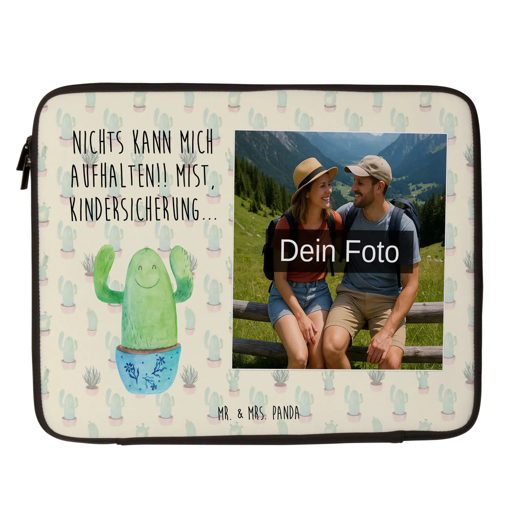 Personalisierte Foto Notebook Tasche Kaktus Happy Wasserfeste Notebooktasche Mit Wunschfoto, Notebook-Tasche Aus Nylon Mit Wunschbild, Notebook-Tasche Aus Neopren Mit Foto, Laptoptasche Mit Fotodruck, Rucksackstil Notebooktasche Mit Foto, Notebook-Tasche Aus Leder Mit Bild, Notebooktasche Mit Reißverschluss Und Foto, Vintage Notebooktasche Mit Foto, Casual Notebooktasche Mit Wunschfoto, Personalisierte Notebooktasche Mit Bild, Notebooktasche Mit Organizerfach Und Foto, Klassische Notebooktasche Mit Wunschbild, Büro-Notebooktasche Mit Wunschbild, Notebooktasche Für 15 Zoll Mit Wunschbild, Leichte Notebooktasche Mit Foto, Laptop-Rucksack Mit Eigenem Bild, Notebooktasche Mit Tragegriff Und Fotodruck, Slim Notebooktasche Mit Fotodruck, Gepolsterte Notebooktasche Mit Foto, Laptop-Aktentasche Mit Fotomotiv, Ergonomische Notebooktasche Mit Fotodruck, Laptop-Case Mit Eigenem Foto, Moderne Notebooktasche Mit Fotodruck, Notebook-Sleeve Mit Fotopersonalisierung, Notebook-Aktentasche Mit Foto, Studenten-Notebooktasche Mit Foto., Notebook-Rucksack Mit Fotodruck, Laptop-Messenger-Bag Mit Wunschfoto, Notebooktasche Für Herren Mit Foto, Minimalistische Notebooktasche Mit Fotodruck, Robuste Notebooktasche Mit Wunschfoto, Notebooktasche Mit Schultergurt Und Bild, Notebook-Tasche Aus Canvas Mit Fotodruck, Business Notebooktasche Mit Foto, Reisegeeignete Notebooktasche Mit Foto, Notebook-Umhängetasche Mit Foto, Laptop-Umhängetasche Mit Wunschbild, Notebooktasche Mit Zubehörfach Und Bild, Notebooktasche Für 17 Zoll Mit Foto, Notebooktasche Für Damen Mit Fotomotiv, Notebook-Querträger Mit Foto, Notebookhülle Mit Wunschfoto, Notebooktasche Für 13 Zoll Mit Fotodruck, Notebooktasche Mit Foto, Kaktus, Kakteen, Kollege, Kindersicherung, Freundin, Kollegin, lustig, Mutter, Familie, Motivation, Neustart, Büroalltag, Spruch, Ausbildung, Büro