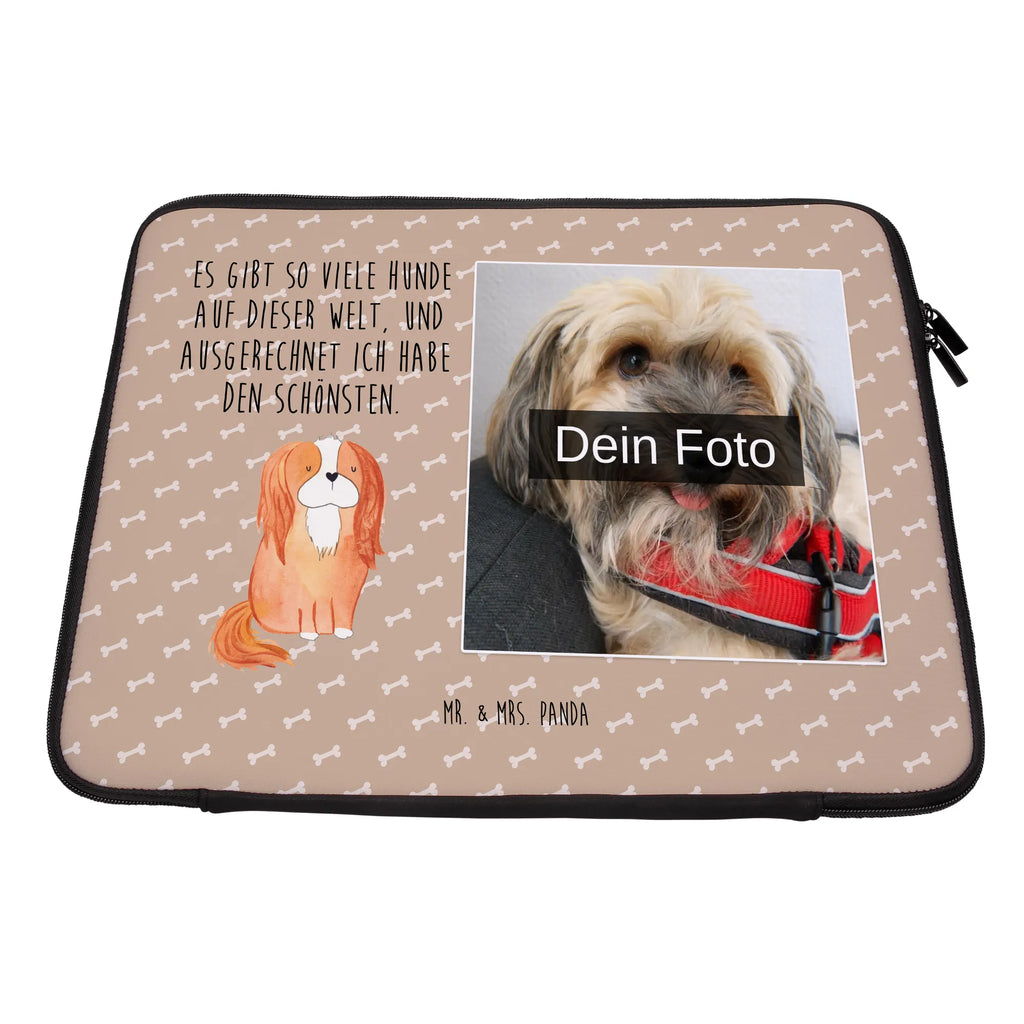 Personalisierte Foto Notebook Tasche Hund Cavalier King Charles Spaniel Notebooktasche Für Damen Mit Fotomotiv, Notebookhülle Mit Wunschfoto, Laptop-Umhängetasche Mit Wunschbild, Laptop-Rucksack Mit Eigenem Bild, Notebooktasche Für 17 Zoll Mit Foto, Notebooktasche Mit Organizerfach Und Foto, Minimalistische Notebooktasche Mit Fotodruck, Notebooktasche Mit Tragegriff Und Fotodruck, Leichte Notebooktasche Mit Foto, Notebooktasche Für Herren Mit Foto, Notebooktasche Für 13 Zoll Mit Fotodruck, Laptoptasche Mit Fotodruck, Notebook-Querträger Mit Foto, Laptop-Messenger-Bag Mit Wunschfoto, Business Notebooktasche Mit Foto, Personalisierte Notebooktasche Mit Bild, Wasserfeste Notebooktasche Mit Wunschfoto, Notebook-Aktentasche Mit Foto, Moderne Notebooktasche Mit Fotodruck, Notebook-Tasche Aus Neopren Mit Foto, Notebook-Umhängetasche Mit Foto, Notebooktasche Mit Reißverschluss Und Foto, Notebook-Tasche Aus Nylon Mit Wunschbild, Notebook-Tasche Aus Canvas Mit Fotodruck, Laptop-Aktentasche Mit Fotomotiv, Studenten-Notebooktasche Mit Foto., Casual Notebooktasche Mit Wunschfoto, Ergonomische Notebooktasche Mit Fotodruck, Notebook-Sleeve Mit Fotopersonalisierung, Slim Notebooktasche Mit Fotodruck, Robuste Notebooktasche Mit Wunschfoto, Notebooktasche Mit Zubehörfach Und Bild, Büro-Notebooktasche Mit Wunschbild, Rucksackstil Notebooktasche Mit Foto, Notebooktasche Mit Foto, Laptop-Case Mit Eigenem Foto, Notebooktasche Mit Schultergurt Und Bild, Notebook-Tasche Aus Leder Mit Bild, Klassische Notebooktasche Mit Wunschbild, Notebooktasche Für 15 Zoll Mit Wunschbild, Reisegeeignete Notebooktasche Mit Foto, Vintage Notebooktasche Mit Foto, Notebook-Rucksack Mit Fotodruck, Gepolsterte Notebooktasche Mit Foto, Hund, Hundemotiv, Haustier, Hunderasse, Tierliebhaber, Hundebesitzer, Sprüche, Cavalier King Charles Spaniel, schönster Hund, Spaniel, Spruch, Cockerspaniel