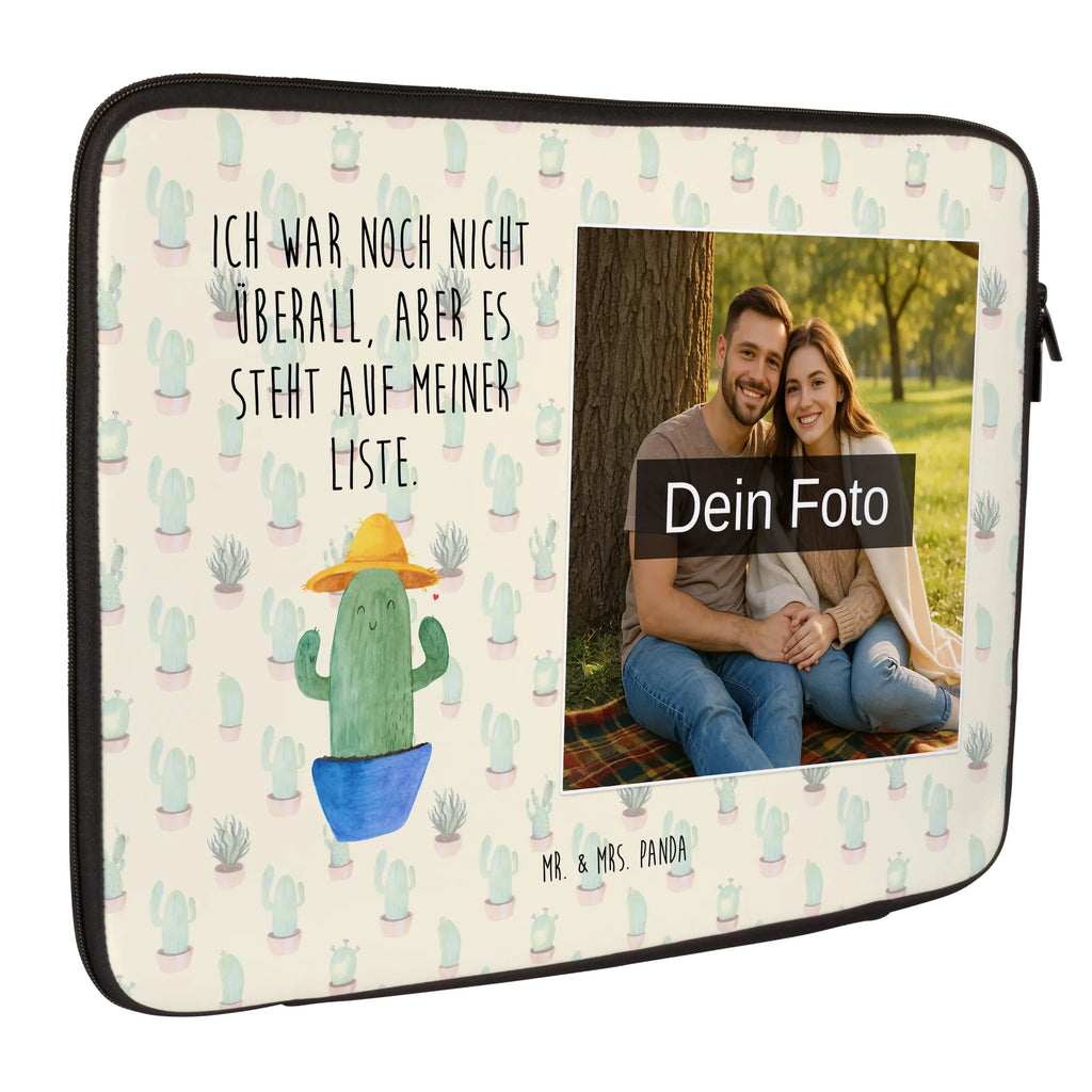 Personalisierte Foto Notebook Tasche Kaktus Hut Reisegeeignete Notebooktasche Mit Foto, Notebook-Rucksack Mit Fotodruck, Laptop-Case Mit Eigenem Foto, Vintage Notebooktasche Mit Foto, Notebook-Tasche Aus Nylon Mit Wunschbild, Notebooktasche Für 17 Zoll Mit Foto, Notebooktasche Für 13 Zoll Mit Fotodruck, Casual Notebooktasche Mit Wunschfoto, Laptop-Messenger-Bag Mit Wunschfoto, Minimalistische Notebooktasche Mit Fotodruck, Slim Notebooktasche Mit Fotodruck, Rucksackstil Notebooktasche Mit Foto, Notebooktasche Mit Reißverschluss Und Foto, Wasserfeste Notebooktasche Mit Wunschfoto, Laptoptasche Mit Fotodruck, Robuste Notebooktasche Mit Wunschfoto, Notebooktasche Mit Schultergurt Und Bild, Notebook-Tasche Aus Neopren Mit Foto, Notebooktasche Mit Tragegriff Und Fotodruck, Gepolsterte Notebooktasche Mit Foto, Moderne Notebooktasche Mit Fotodruck, Notebookhülle Mit Wunschfoto, Klassische Notebooktasche Mit Wunschbild, Laptop-Umhängetasche Mit Wunschbild, Notebooktasche Für Damen Mit Fotomotiv, Notebooktasche Mit Organizerfach Und Foto, Notebooktasche Mit Foto, Personalisierte Notebooktasche Mit Bild, Büro-Notebooktasche Mit Wunschbild, Notebook-Querträger Mit Foto, Ergonomische Notebooktasche Mit Fotodruck, Studenten-Notebooktasche Mit Foto., Laptop-Rucksack Mit Eigenem Bild, Notebooktasche Mit Zubehörfach Und Bild, Notebook-Sleeve Mit Fotopersonalisierung, Notebook-Aktentasche Mit Foto, Notebook-Tasche Aus Leder Mit Bild, Notebooktasche Für Herren Mit Foto, Laptop-Aktentasche Mit Fotomotiv, Notebooktasche Für 15 Zoll Mit Wunschbild, Leichte Notebooktasche Mit Foto, Notebook-Umhängetasche Mit Foto, Business Notebooktasche Mit Foto, Notebook-Tasche Aus Canvas Mit Fotodruck, Kaktus, Kakteen, Weltreise, Reisen, Reisetagebuch, Spruch, Geschenkidee, Motivation, Kaktusliebe, Städtetrip, Weltenbummler