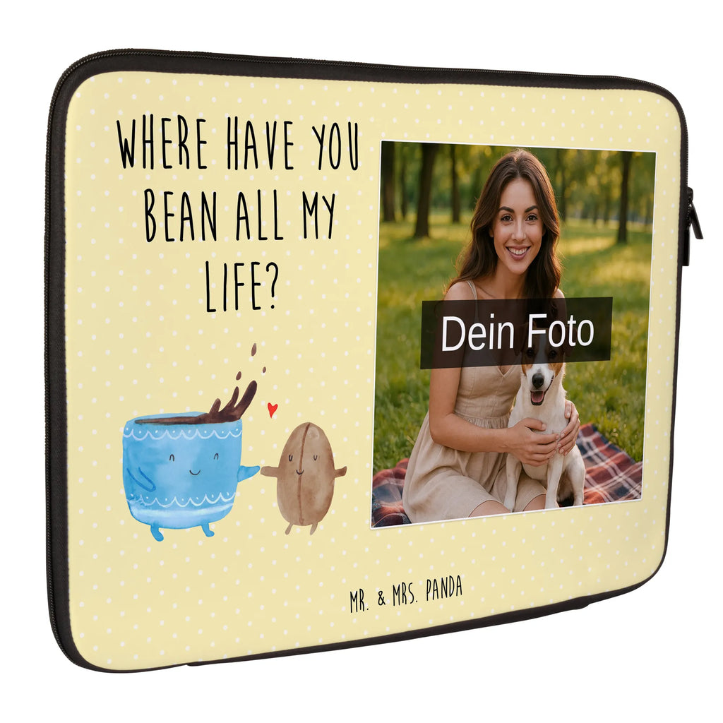 Personalisierte Foto Notebook Tasche Kaffee Bohne Notebook-Tasche Aus Neopren Mit Foto, Laptop-Messenger-Bag Mit Wunschfoto, Laptop-Rucksack Mit Eigenem Bild, Vintage Notebooktasche Mit Foto, Notebooktasche Mit Schultergurt Und Bild, Notebook-Tasche Aus Nylon Mit Wunschbild, Notebook-Tasche Aus Canvas Mit Fotodruck, Notebookhülle Mit Wunschfoto, Studenten-Notebooktasche Mit Foto., Notebooktasche Mit Zubehörfach Und Bild, Laptop-Case Mit Eigenem Foto, Wasserfeste Notebooktasche Mit Wunschfoto, Notebook-Rucksack Mit Fotodruck, Notebooktasche Für 17 Zoll Mit Foto, Robuste Notebooktasche Mit Wunschfoto, Notebook-Tasche Aus Leder Mit Bild, Notebook-Querträger Mit Foto, Notebooktasche Mit Reißverschluss Und Foto, Casual Notebooktasche Mit Wunschfoto, Notebooktasche Mit Foto, Notebooktasche Für 15 Zoll Mit Wunschbild, Notebooktasche Mit Tragegriff Und Fotodruck, Notebook-Aktentasche Mit Foto, Moderne Notebooktasche Mit Fotodruck, Slim Notebooktasche Mit Fotodruck, Notebook-Sleeve Mit Fotopersonalisierung, Büro-Notebooktasche Mit Wunschbild, Gepolsterte Notebooktasche Mit Foto, Notebooktasche Für 13 Zoll Mit Fotodruck, Notebooktasche Für Damen Mit Fotomotiv, Notebooktasche Für Herren Mit Foto, Laptoptasche Mit Fotodruck, Leichte Notebooktasche Mit Foto, Personalisierte Notebooktasche Mit Bild, Laptop-Umhängetasche Mit Wunschbild, Rucksackstil Notebooktasche Mit Foto, Klassische Notebooktasche Mit Wunschbild, Business Notebooktasche Mit Foto, Reisegeeignete Notebooktasche Mit Foto, Notebooktasche Mit Organizerfach Und Foto, Laptop-Aktentasche Mit Fotomotiv, Minimalistische Notebooktasche Mit Fotodruck, Ergonomische Notebooktasche Mit Fotodruck, Notebook-Umhängetasche Mit Foto, Tiermotive, Gute Laune, lustige Sprüche, Tiere, Kaffeebohne, Glück, Genuss, Zufriedenheit, Kaffee